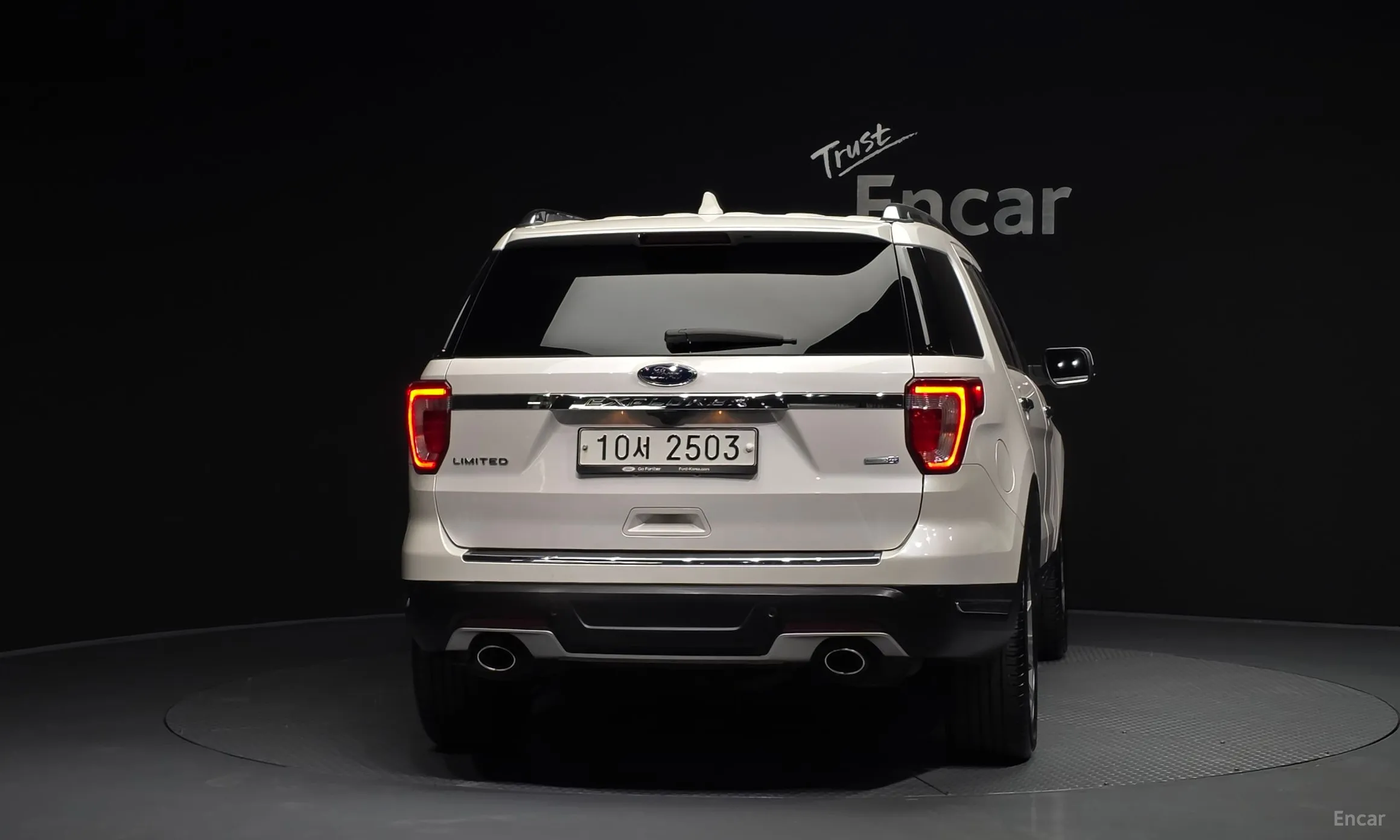 Ford Explorer превью 4