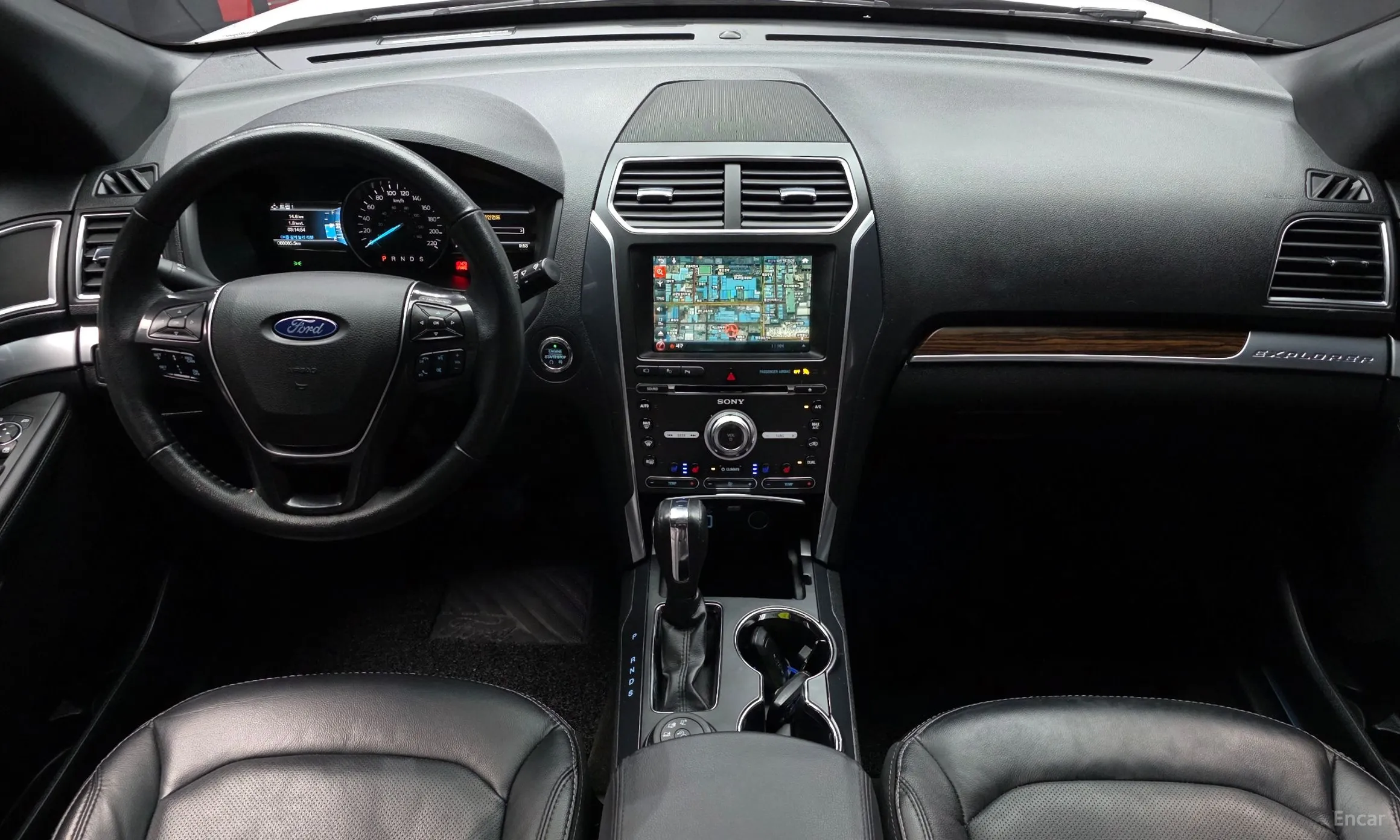Ford Explorer превью 7