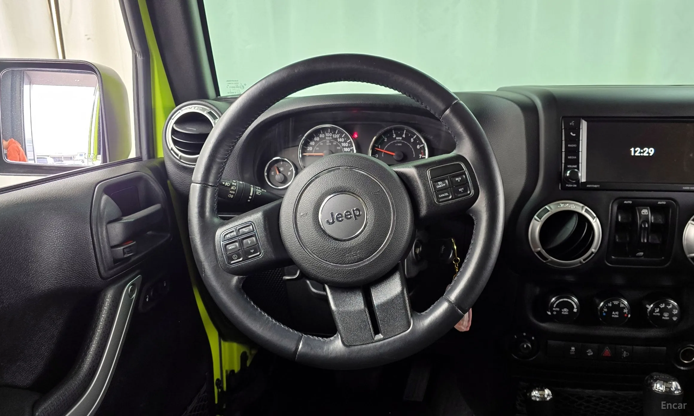 Jeep Wrangler (JK) превью 13