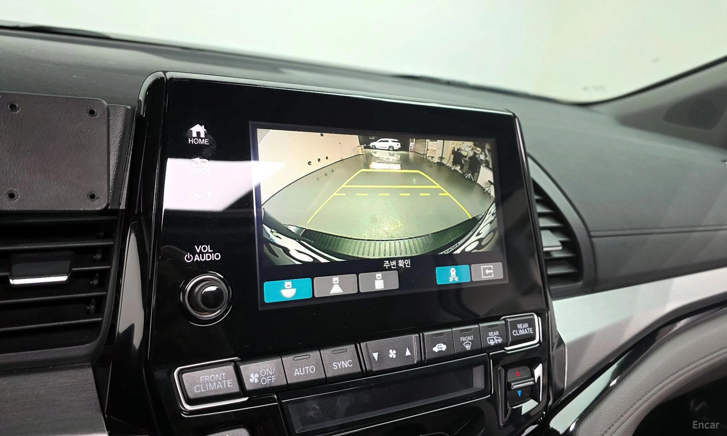 Honda Odyssey превью 15