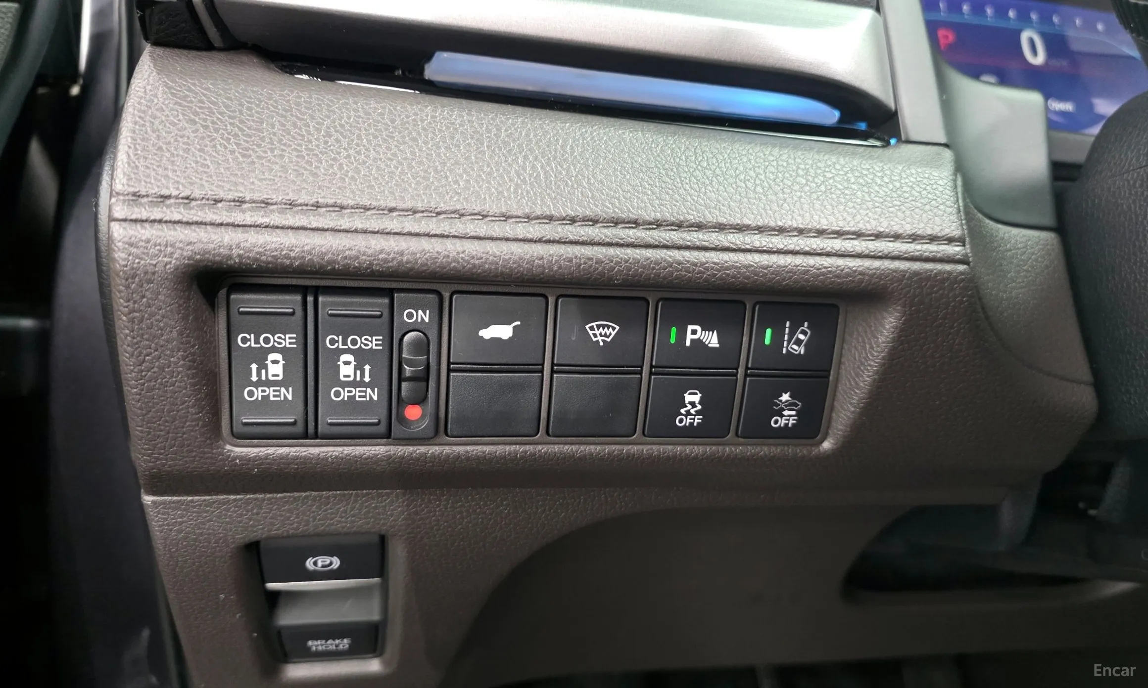 Honda Odyssey превью 17