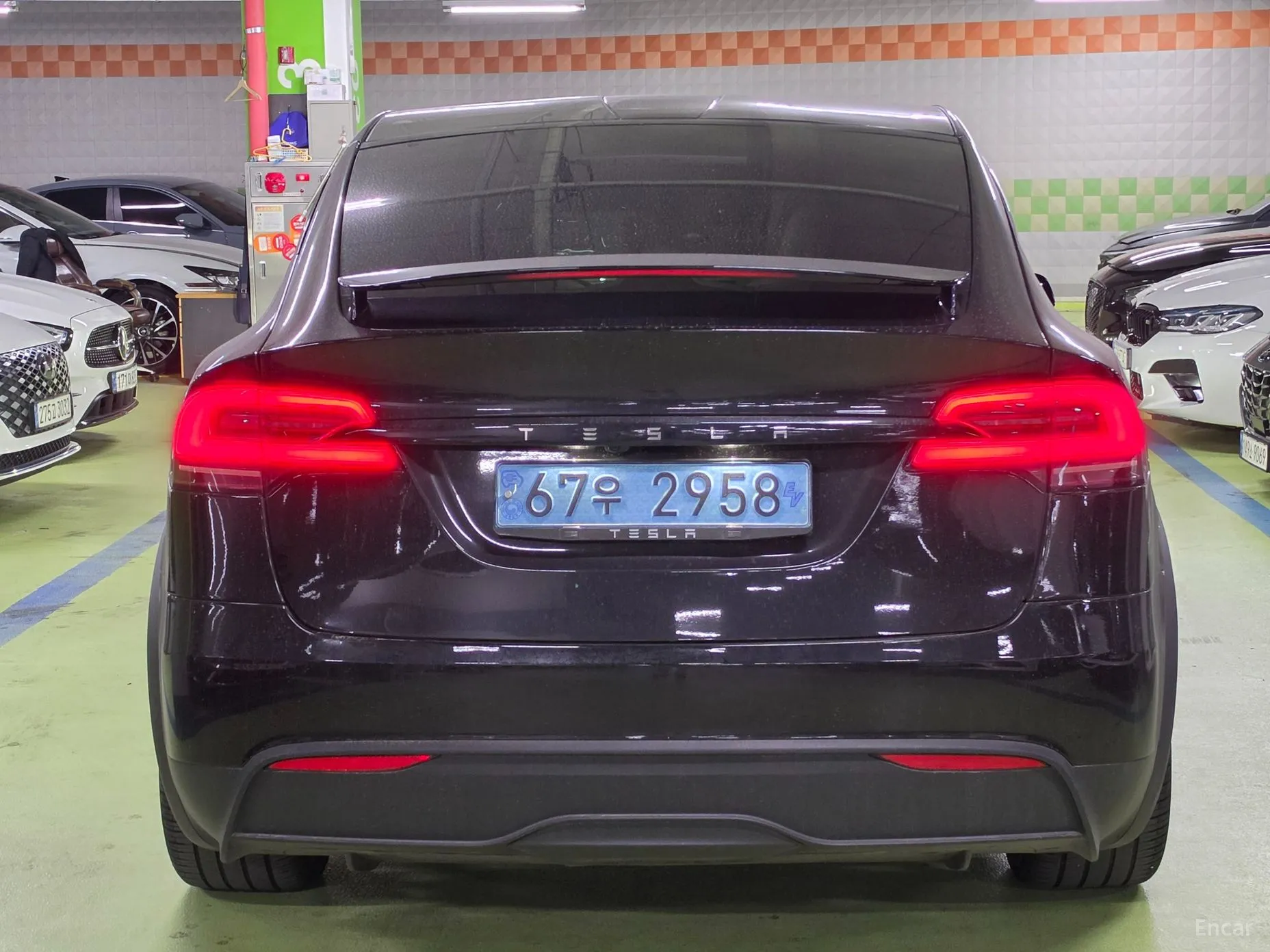 Tesla Model X превью 3