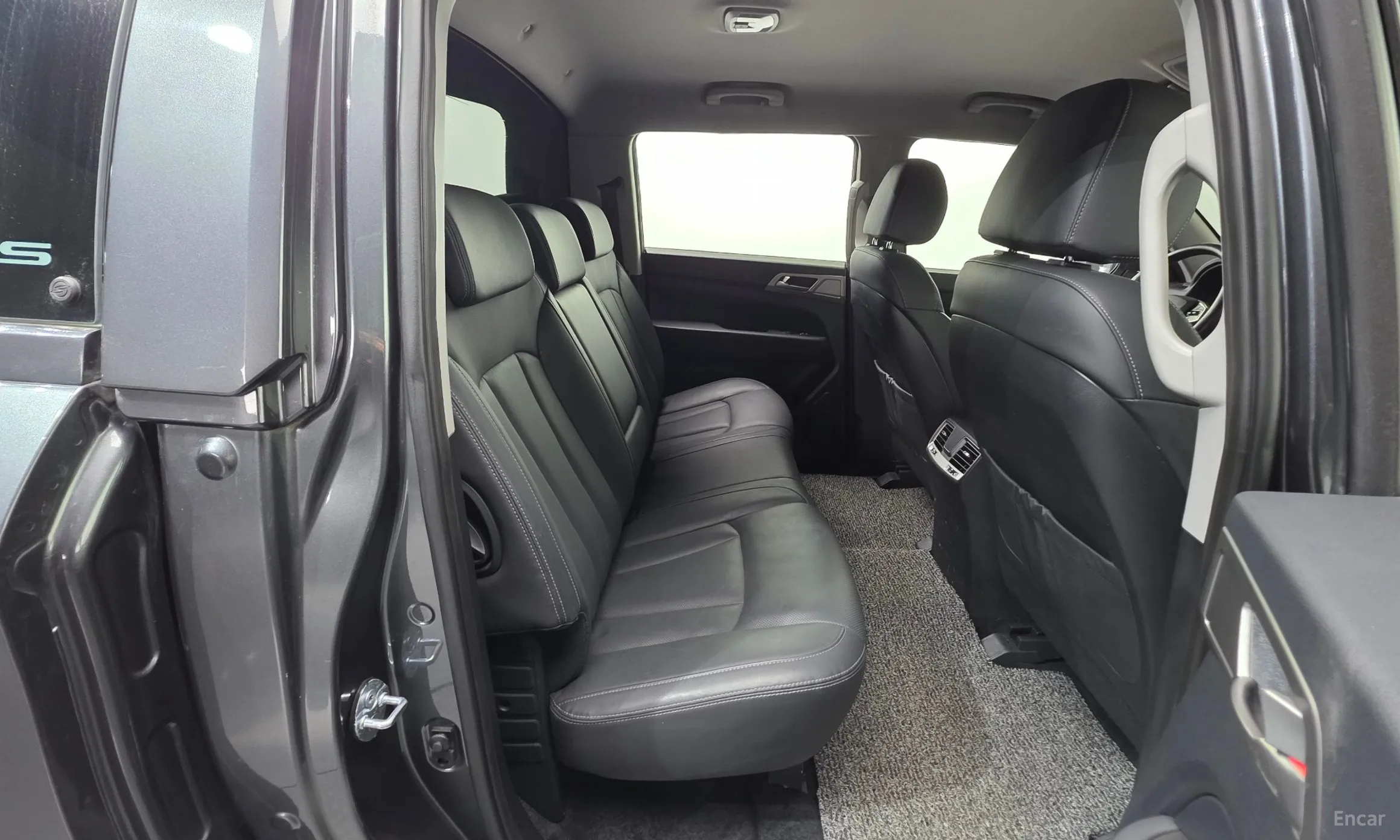 KG Mobility (SsangYong) Rexton Sports превью 19
