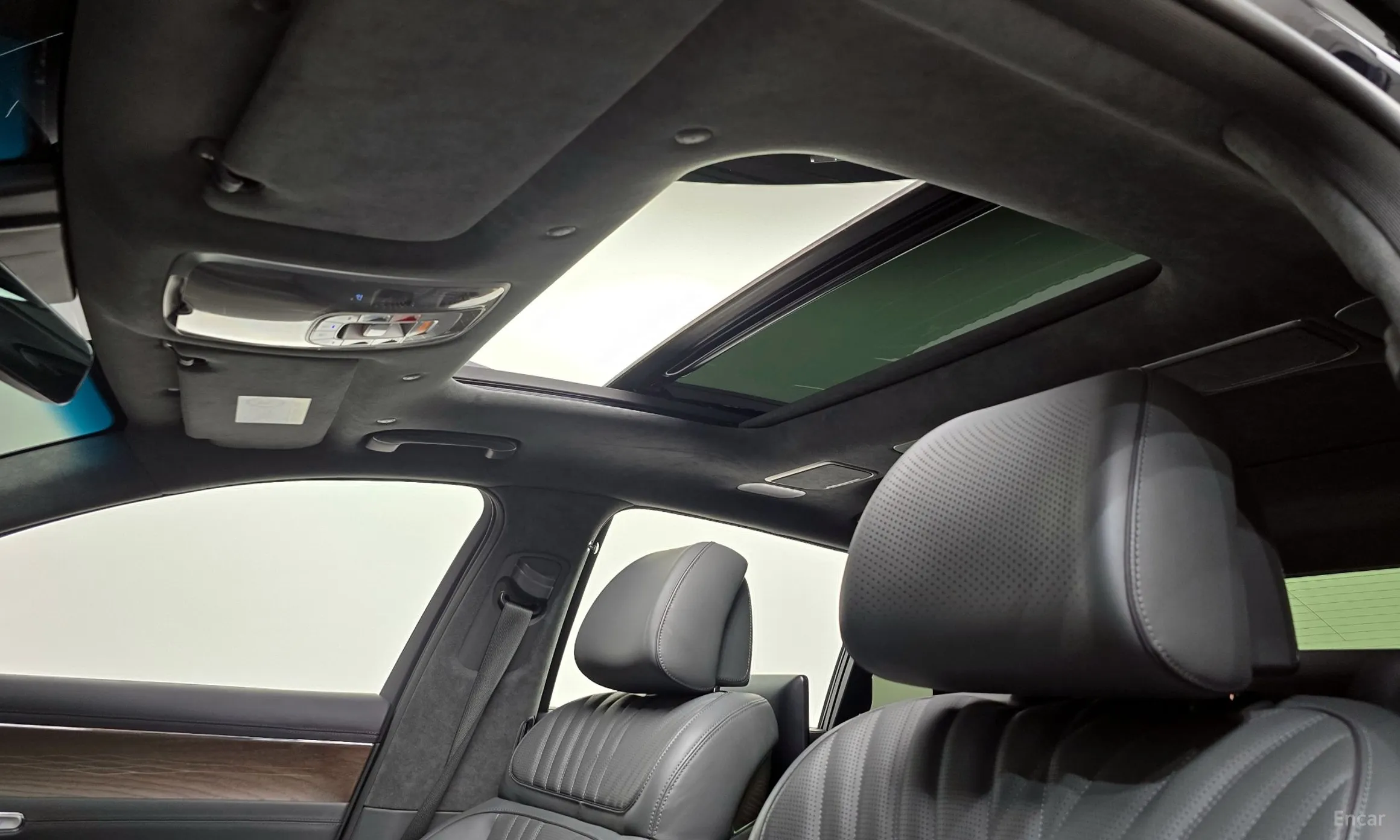 Genesis G90 (RS4) превью 18