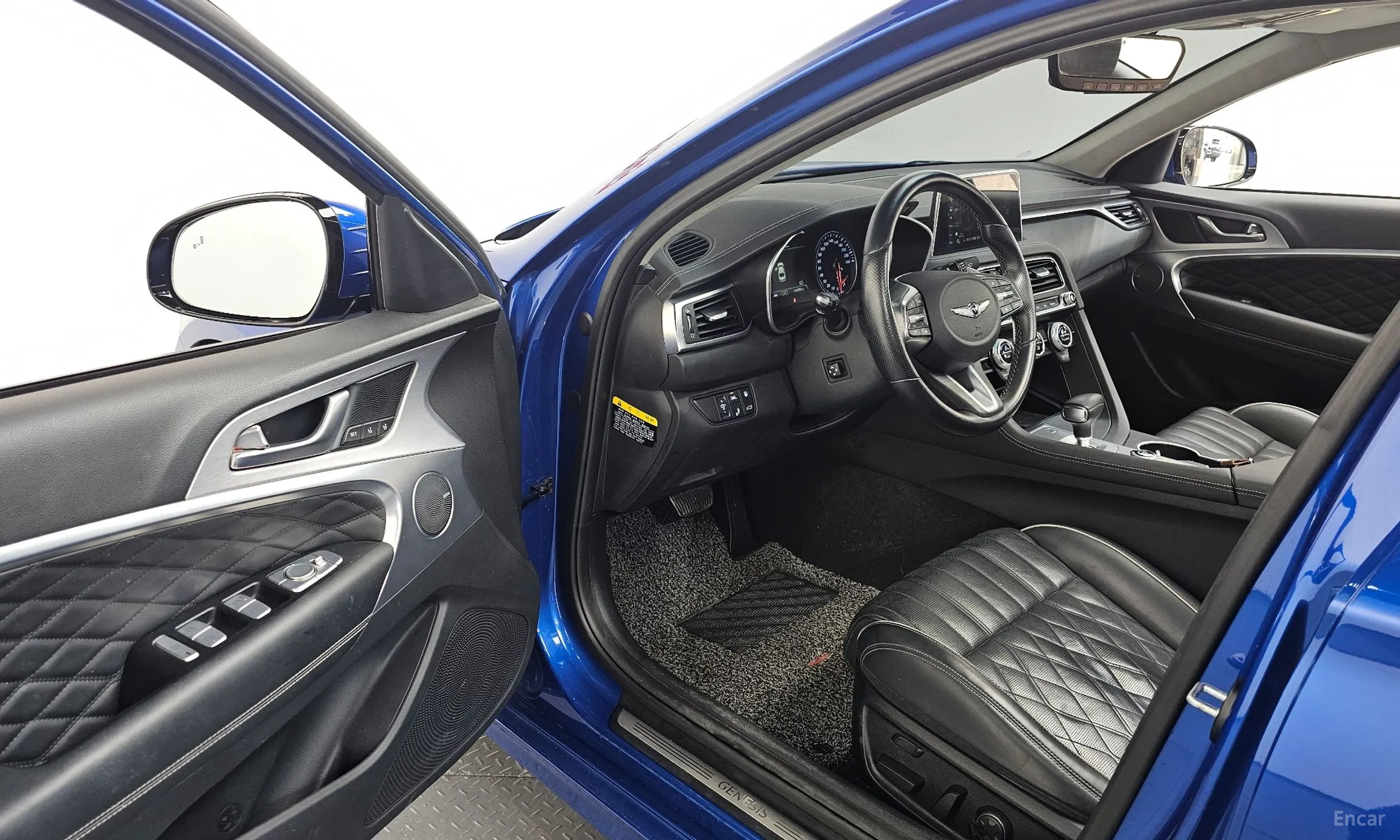 Genesis G70 превью 10