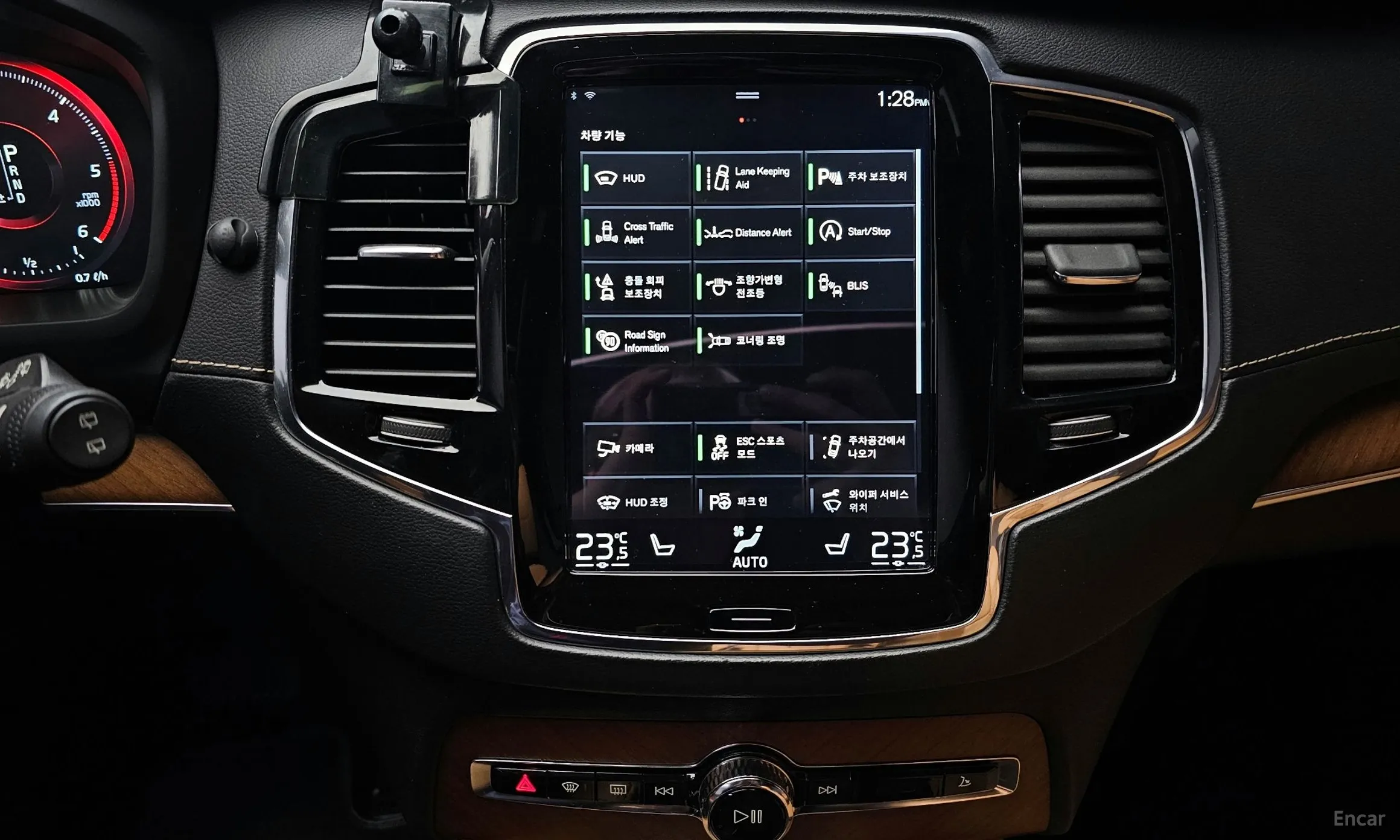 Volvo XC90 Gen 2 превью 14
