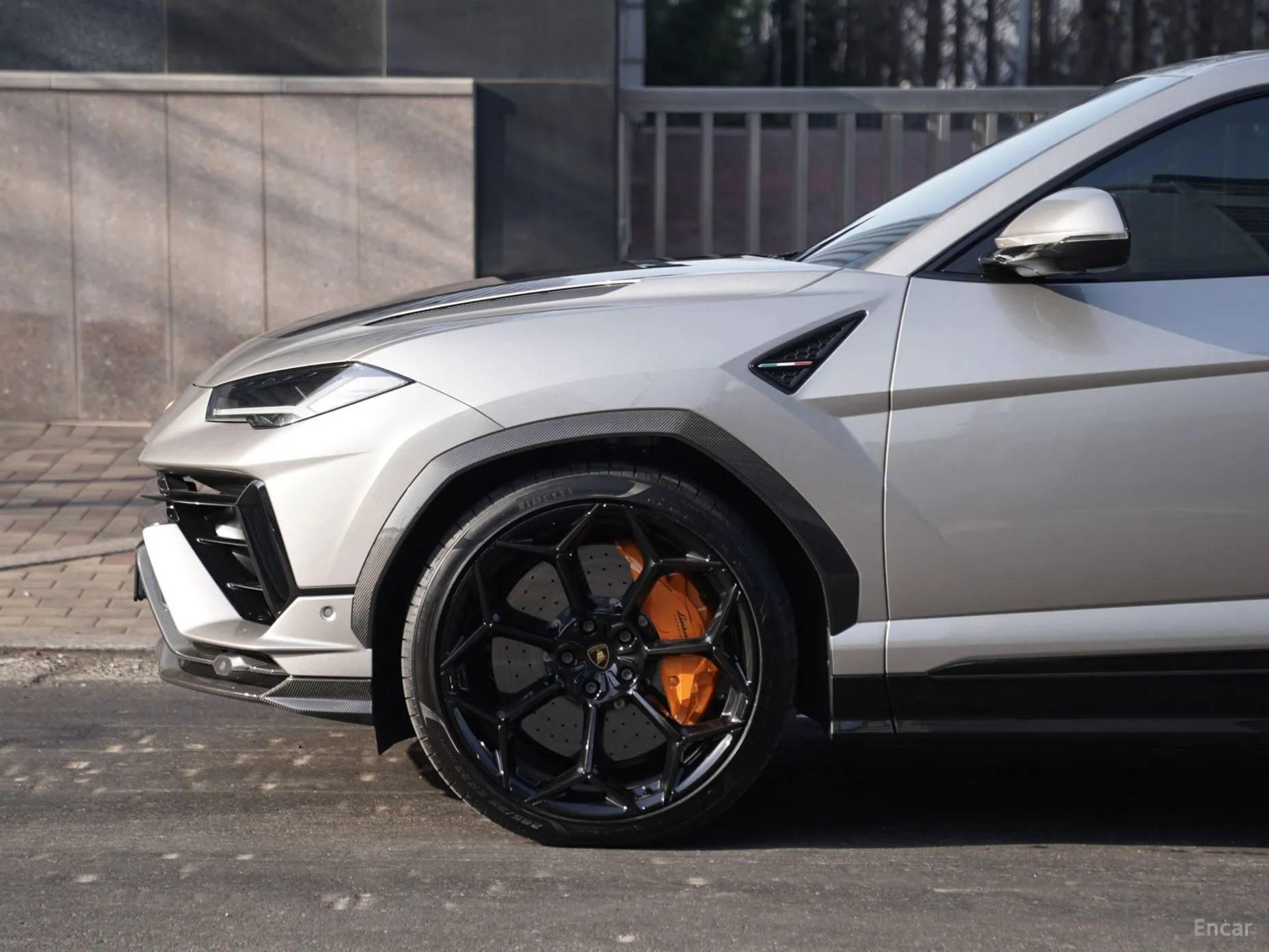 Lamborghini Urus превью 11