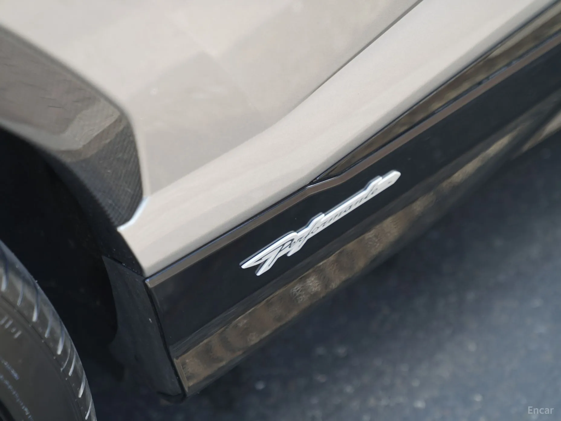 Lamborghini Urus превью 14
