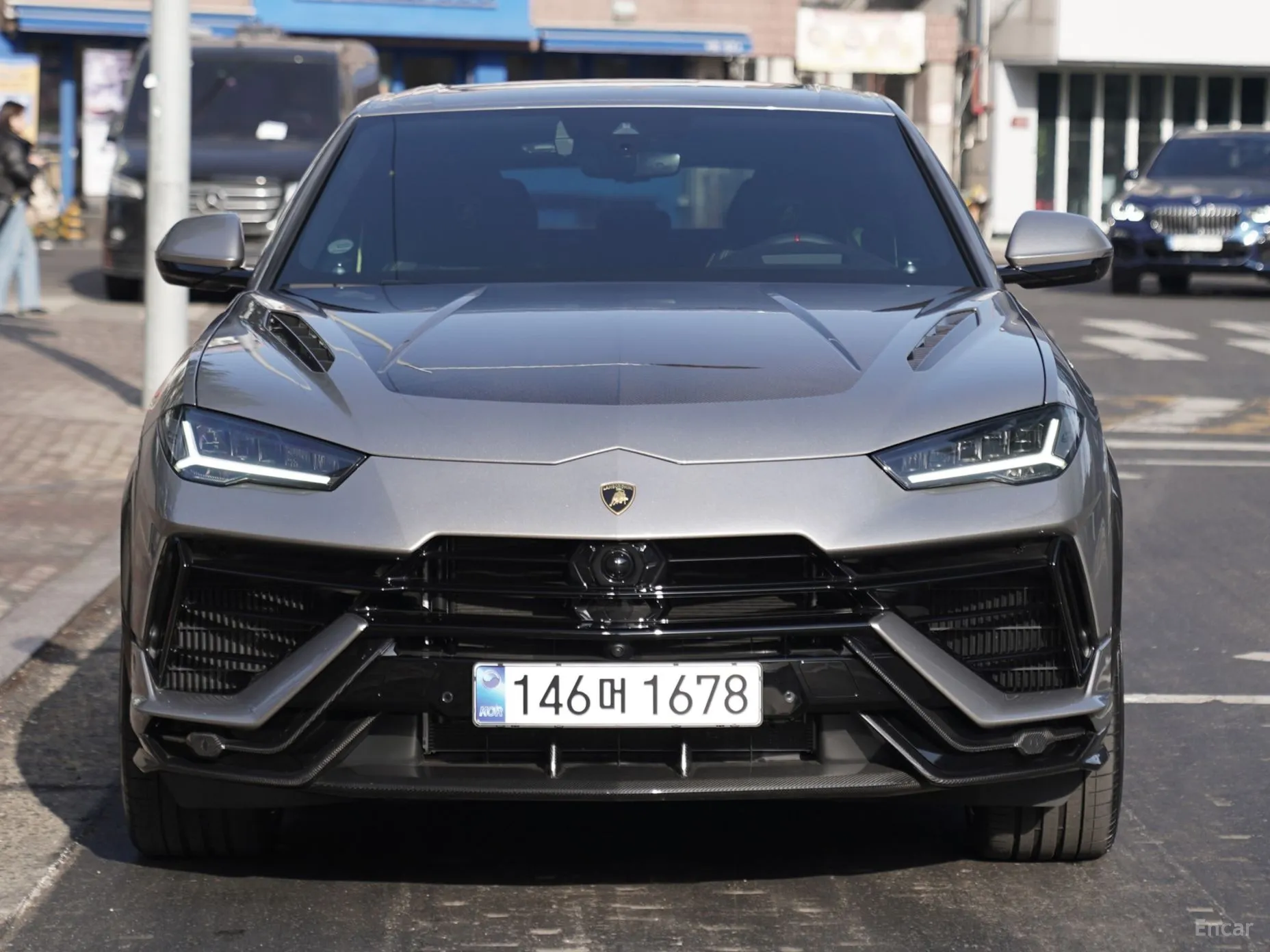 Lamborghini Urus превью 3