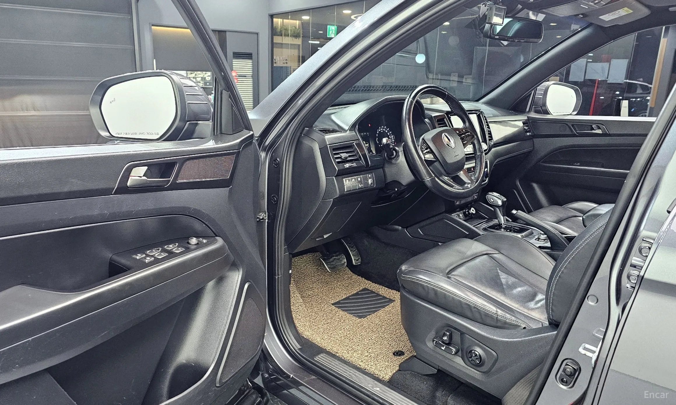 KG Mobility (SsangYong) Rexton Sports превью 11
