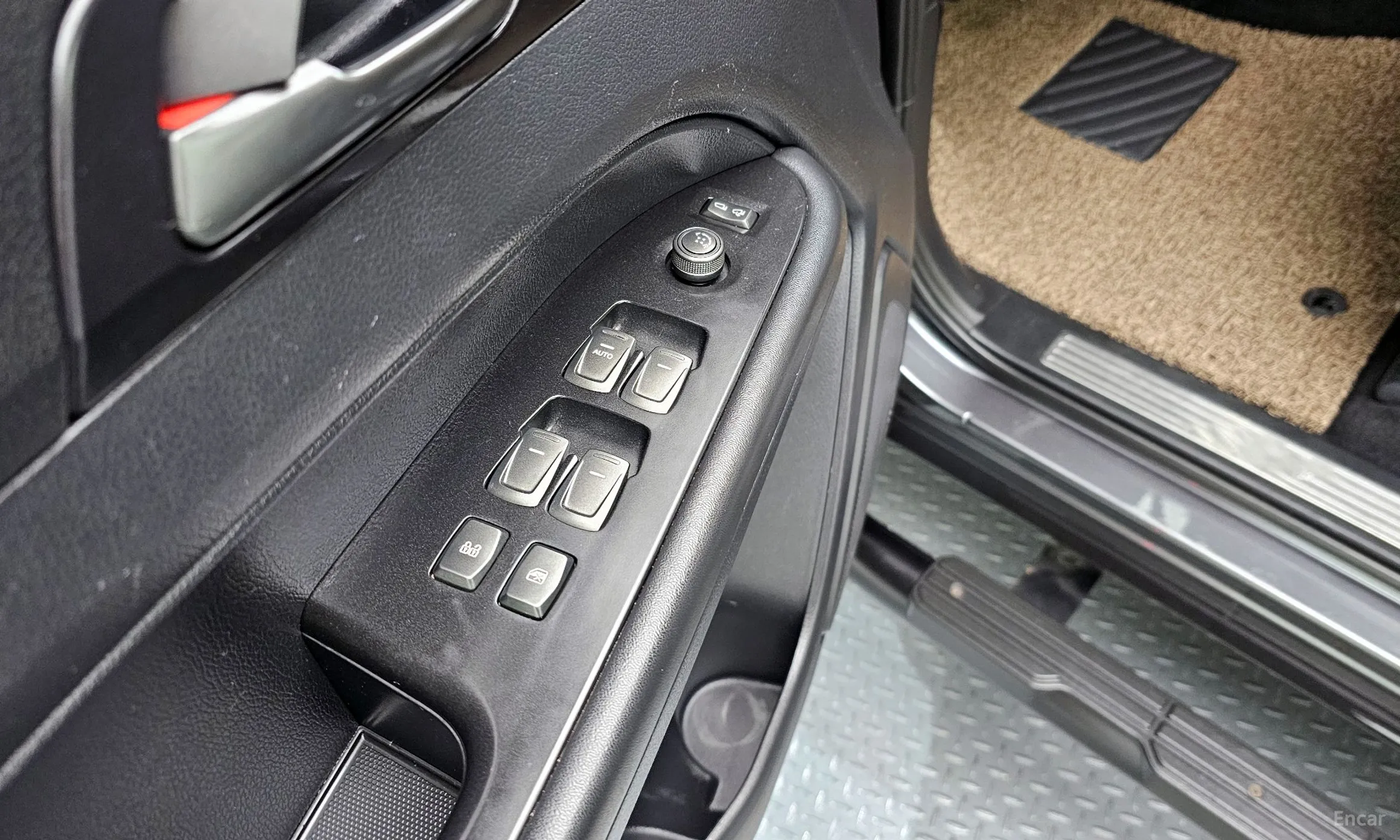 KG Mobility (SsangYong) Rexton Sports превью 17