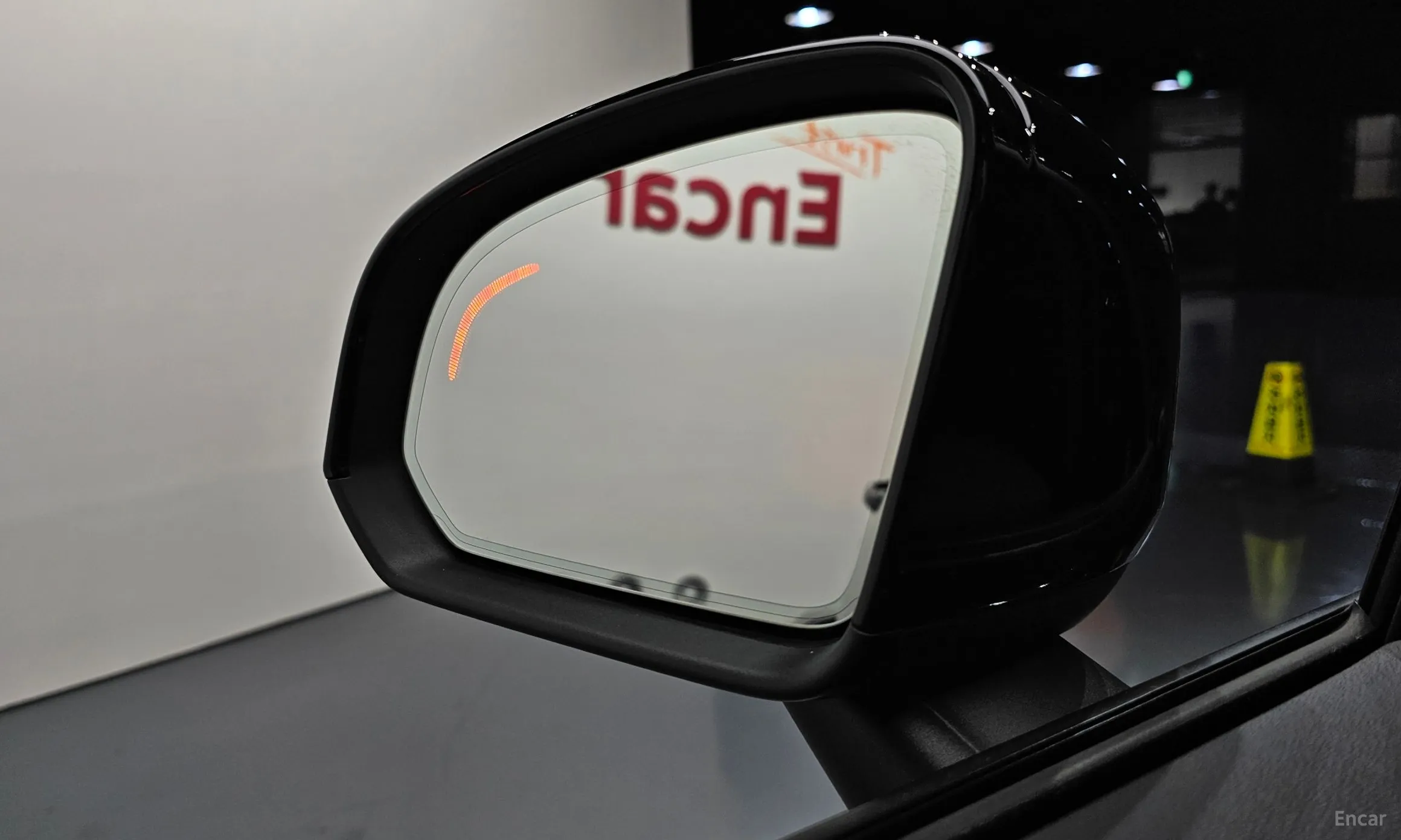Volvo XC40 превью 16