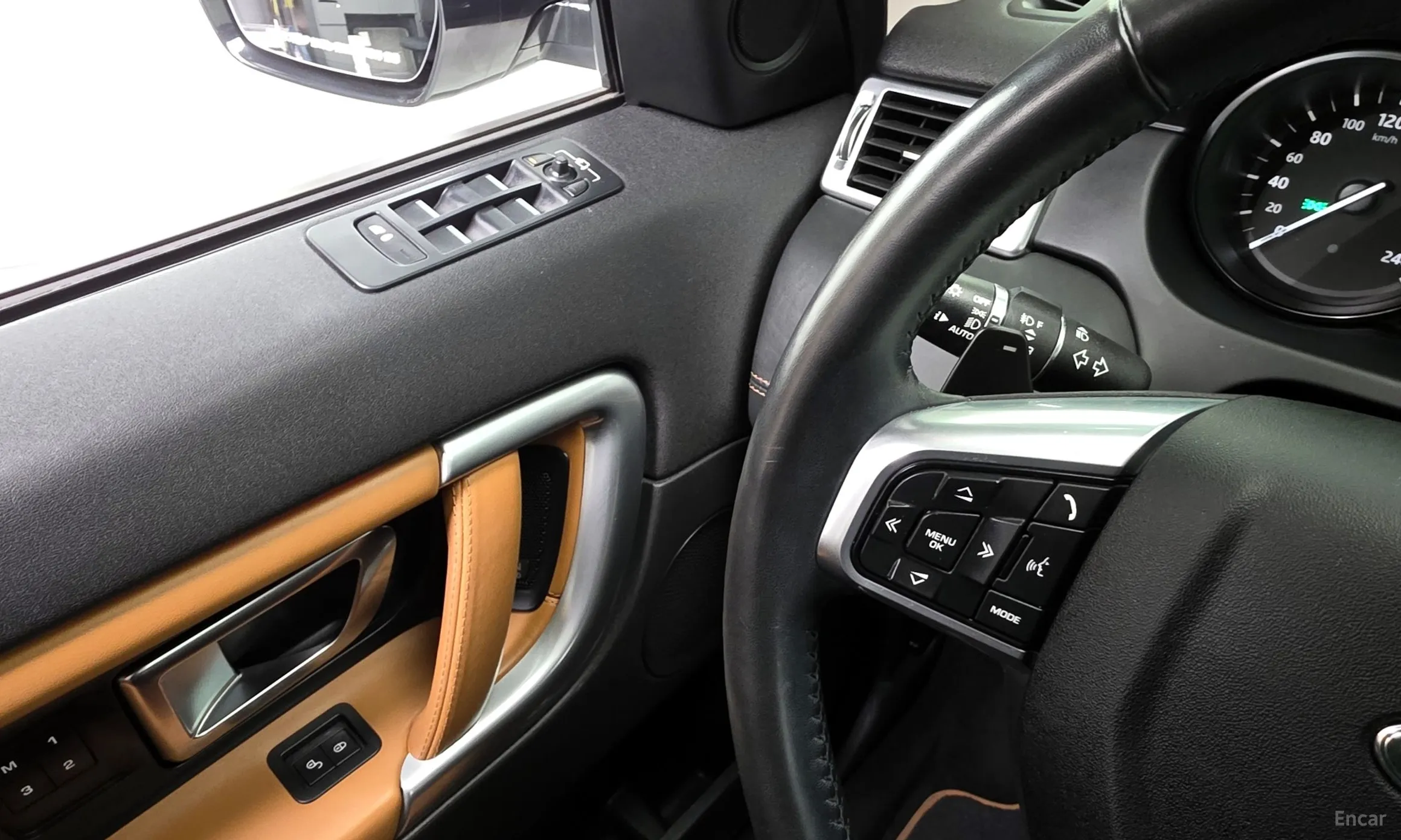 Land Rover Discovery Sports превью 17