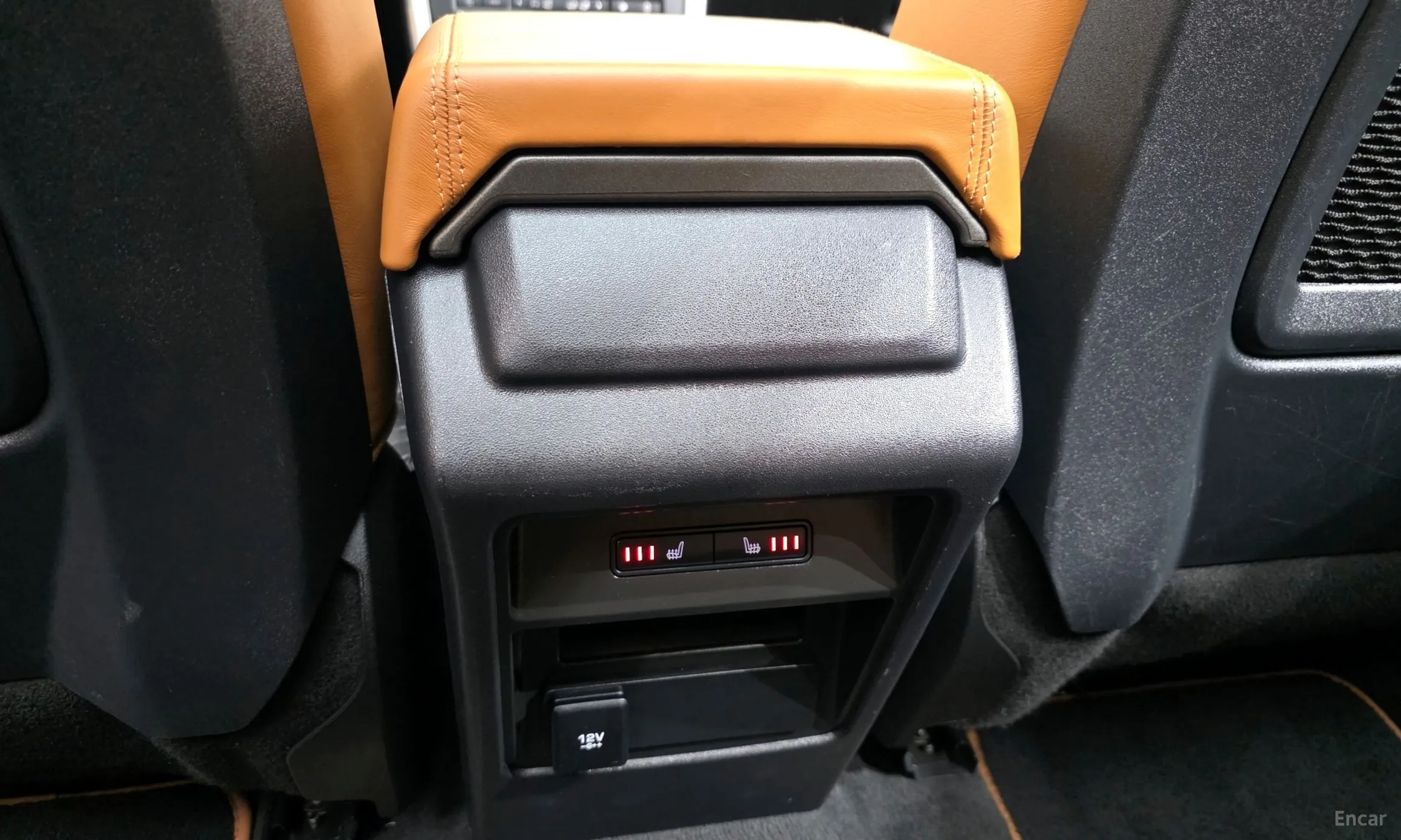 Land Rover Discovery Sports превью 19