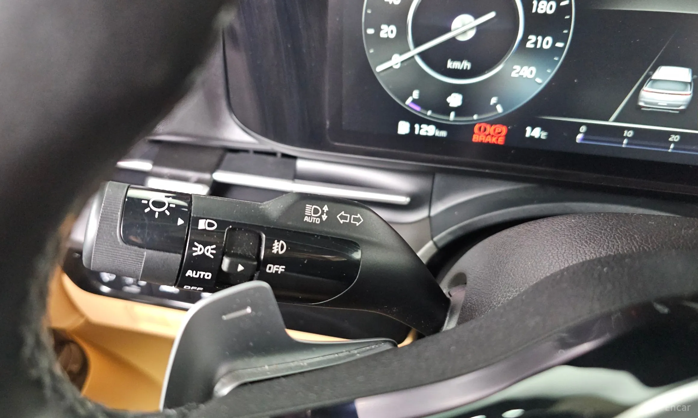 Kia Carnival Gen 4 превью 18