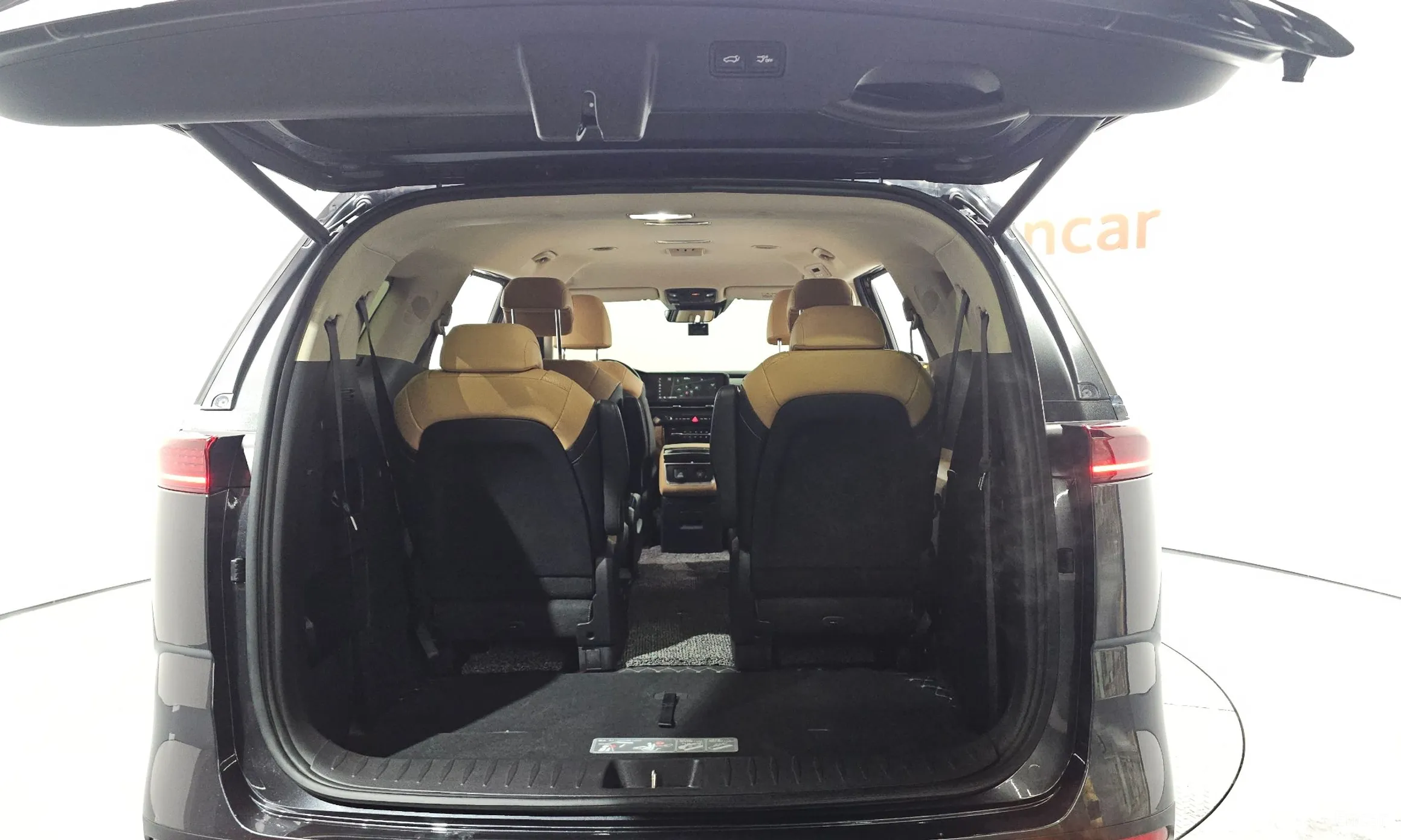 Kia Carnival Gen 4 превью 20