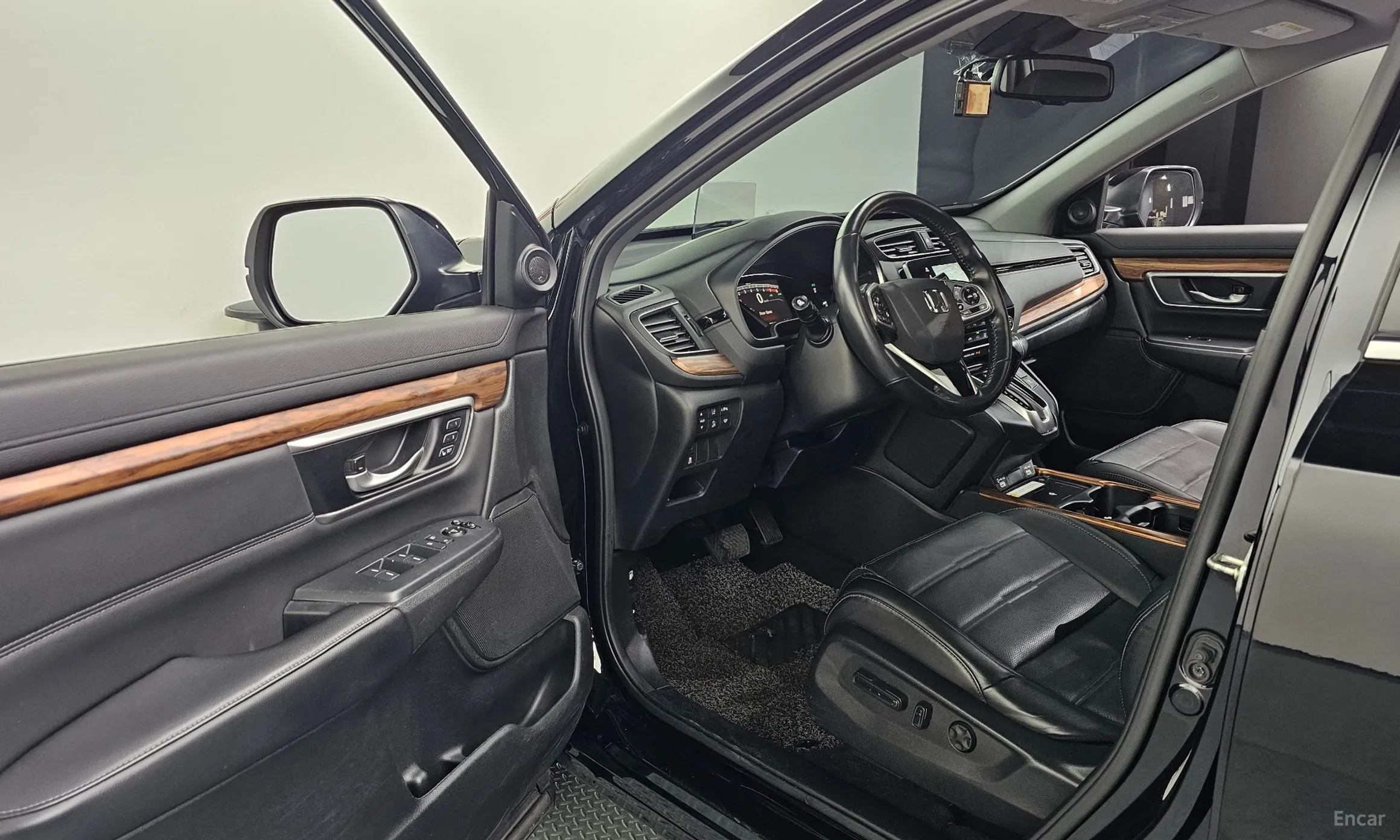 Honda CR-V 5th generation превью 10