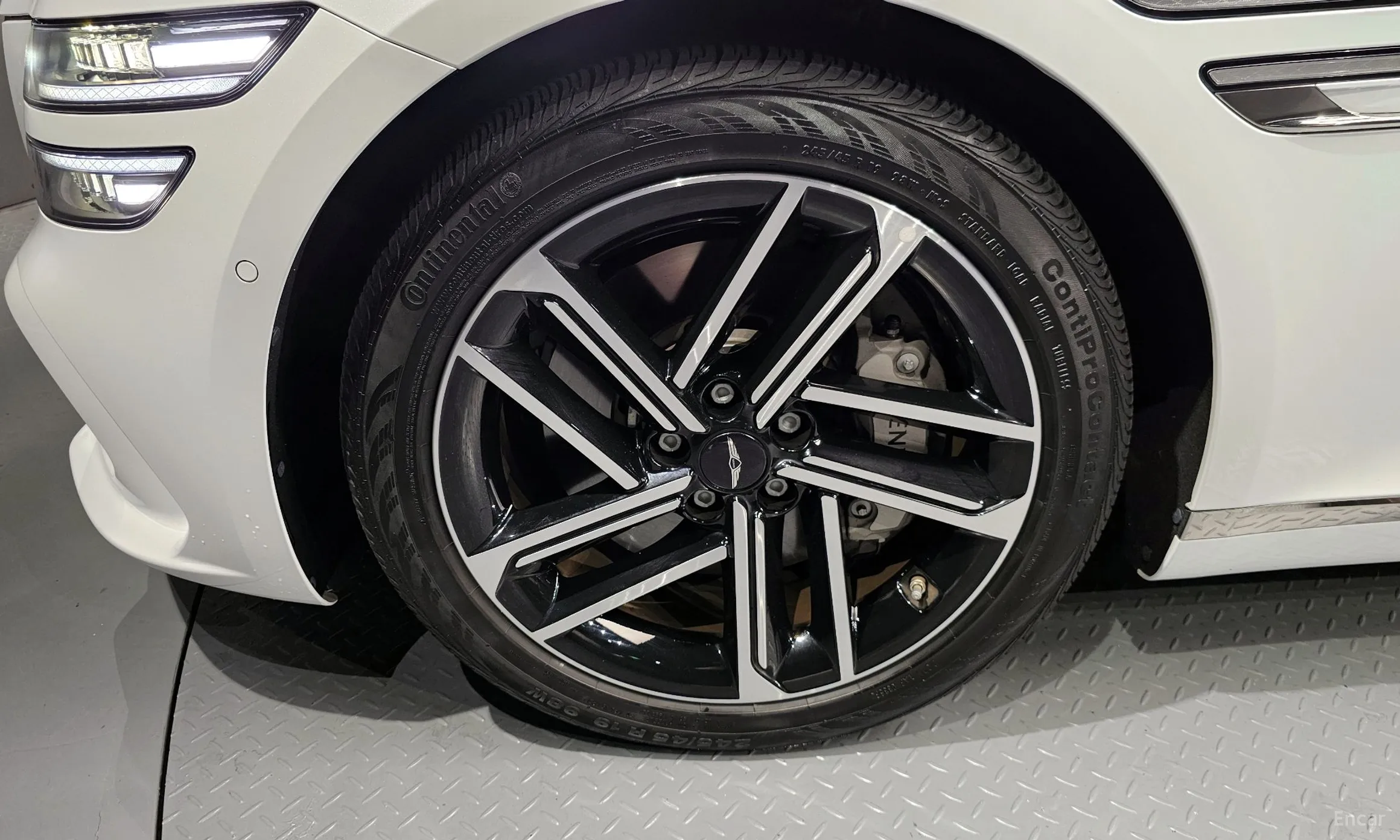 Genesis G80 (RG3) превью 5