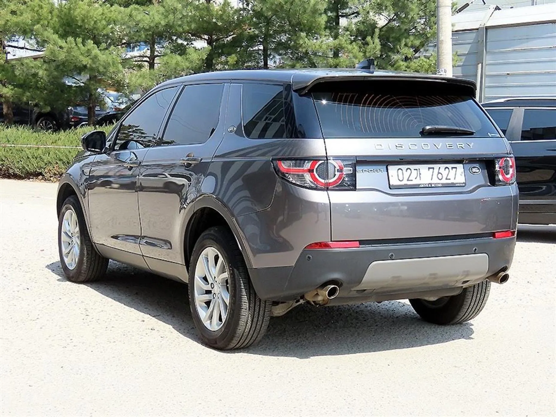 Land Rover Discovery Sports превью 3