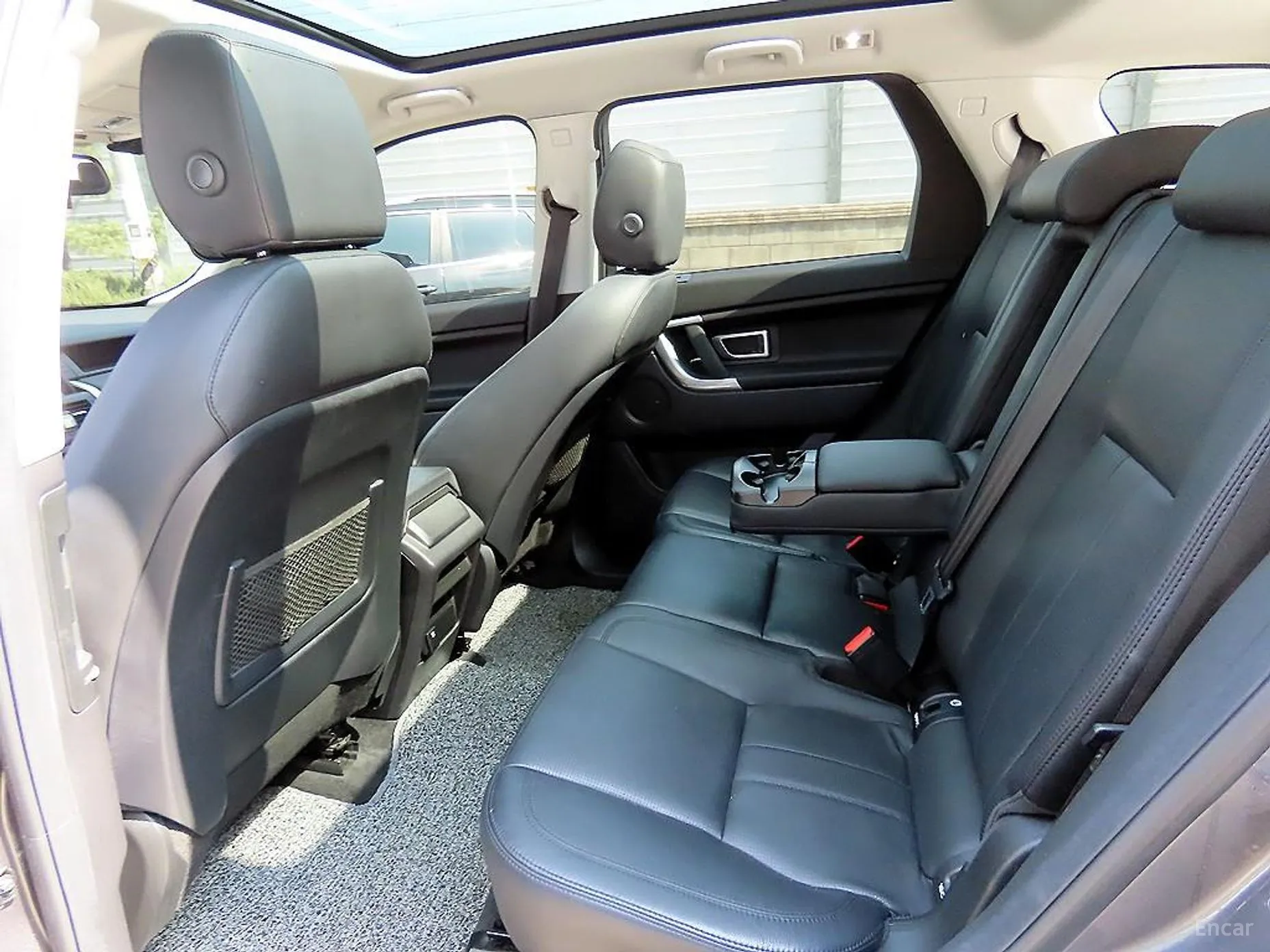 Land Rover Discovery Sports превью 6