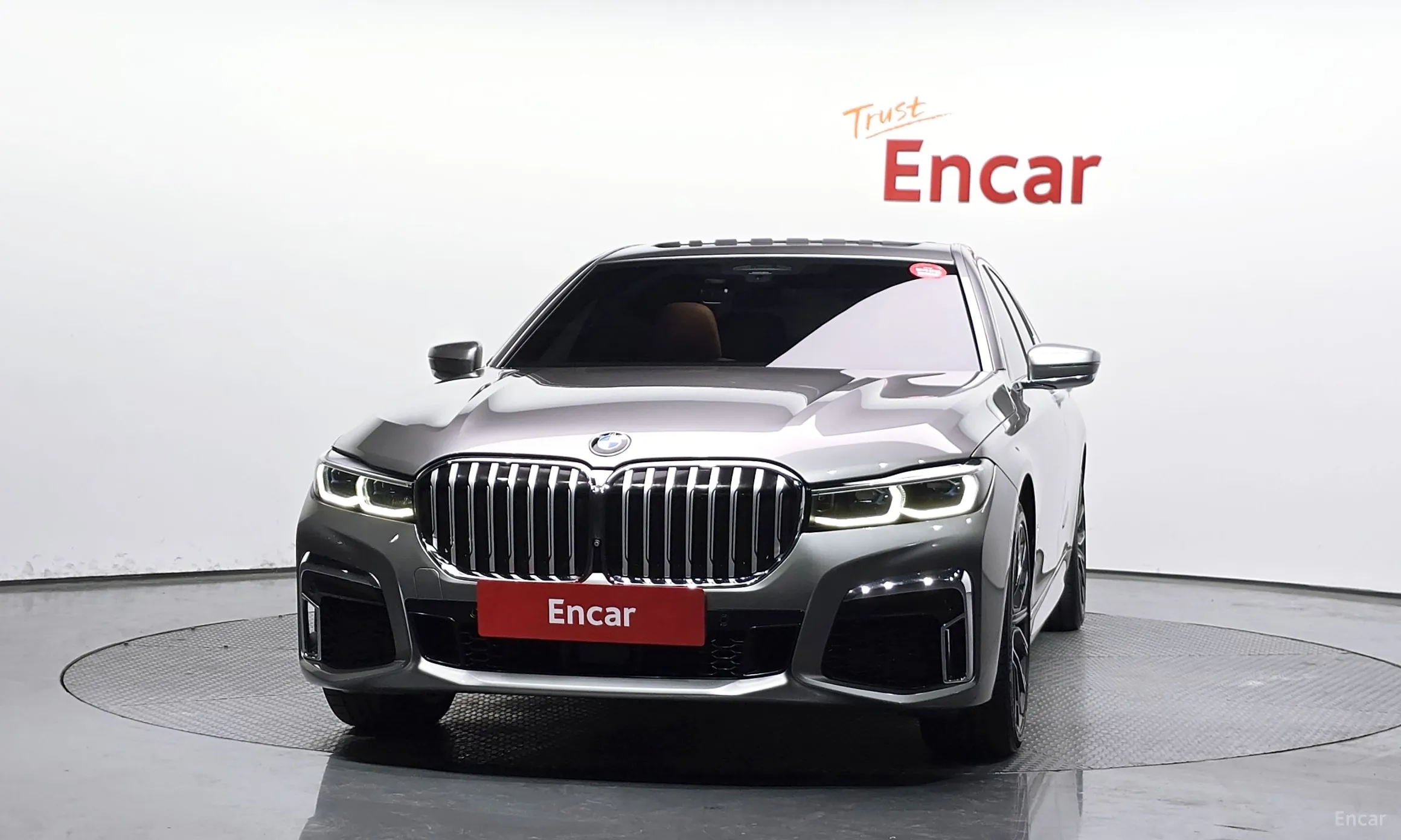 BMW 7 Series (G11) превью 3