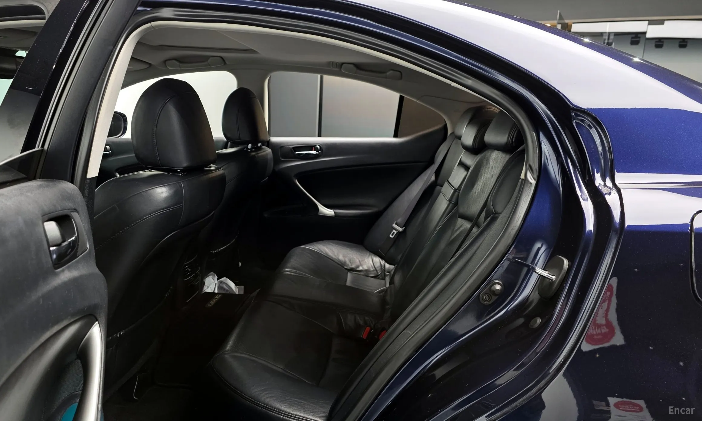 Lexus IS250 превью 12