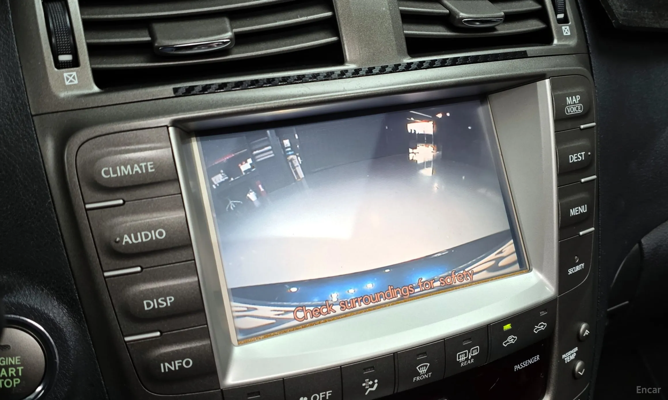 Lexus IS250 превью 16