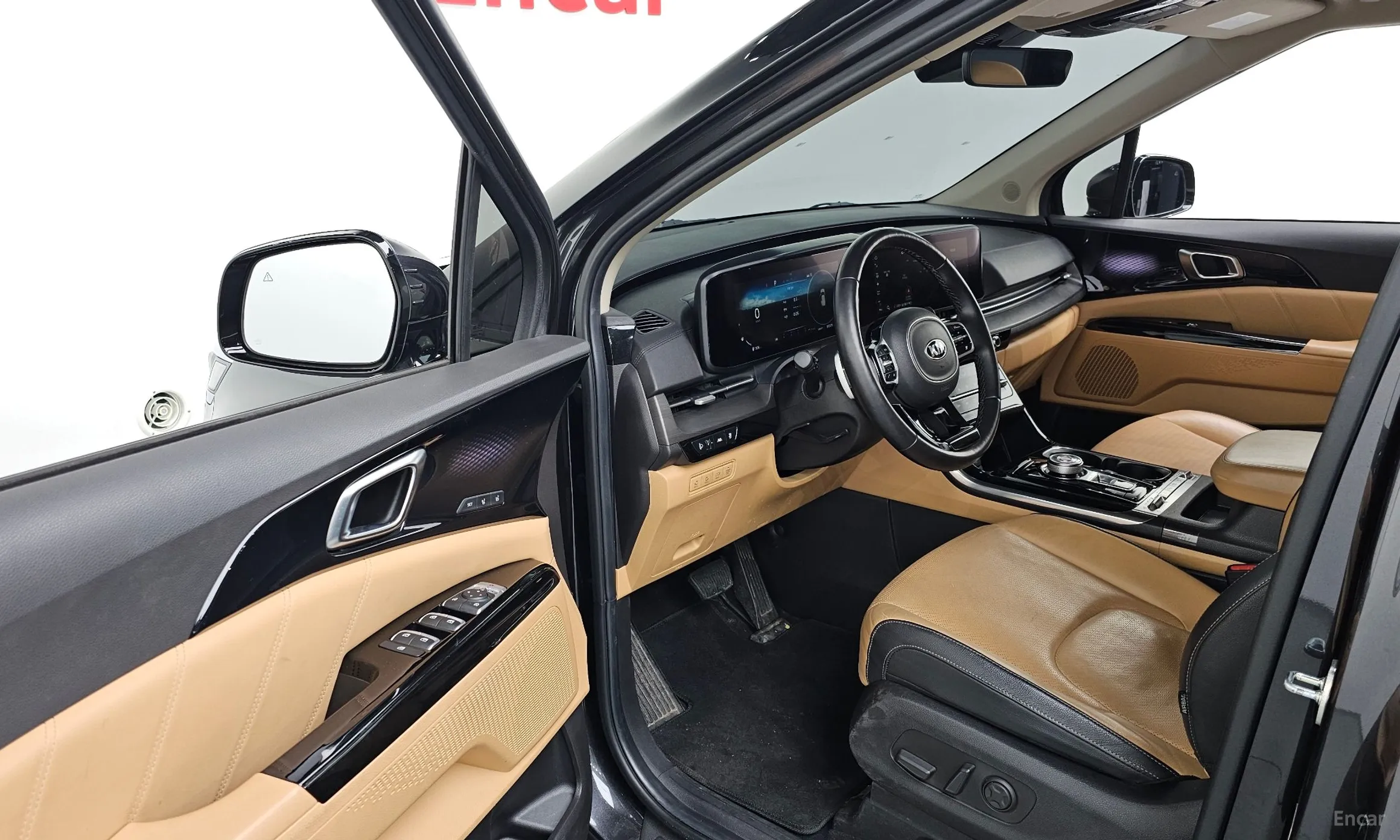 Kia Carnival Gen 4 превью 10