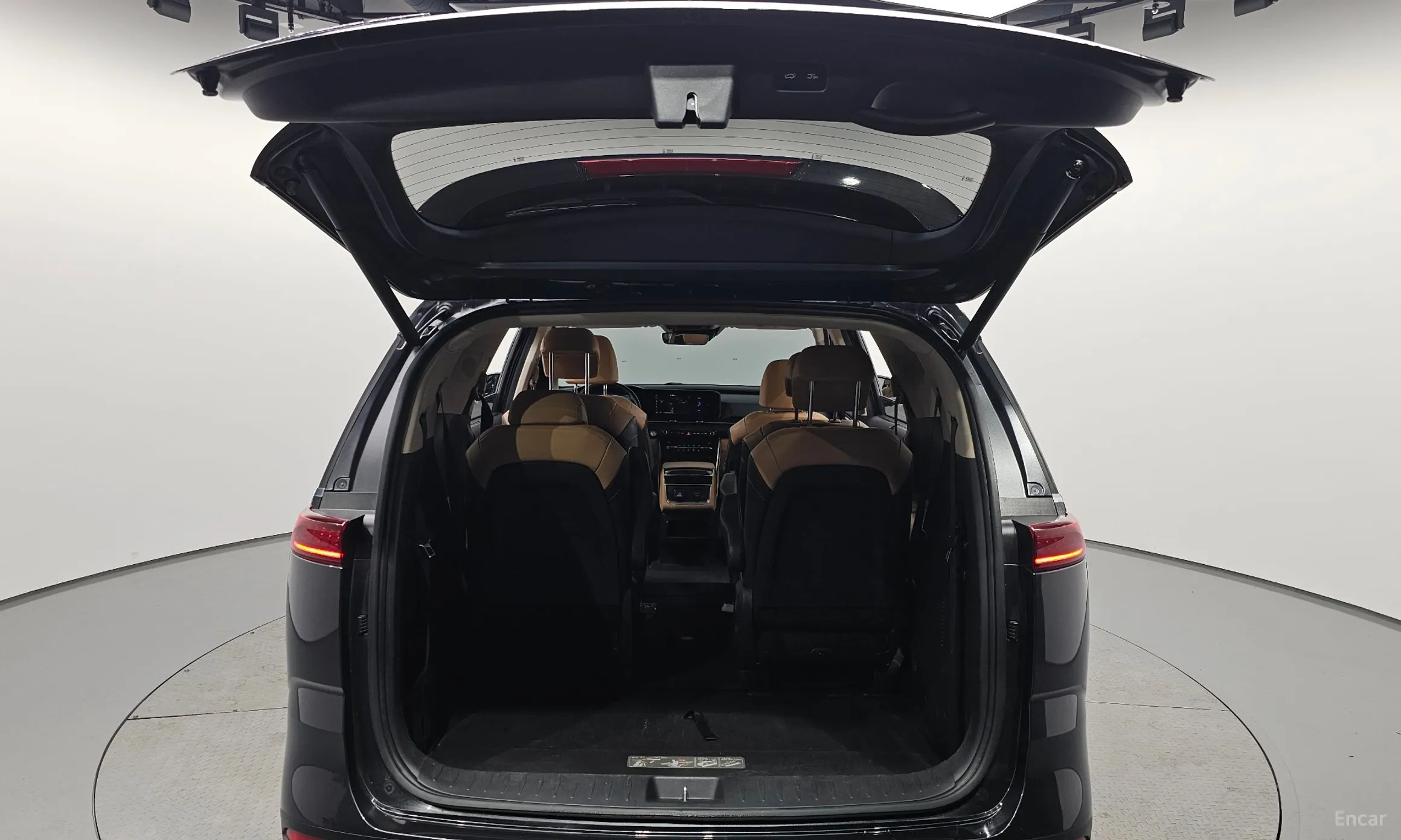 Kia Carnival Gen 4 превью 20