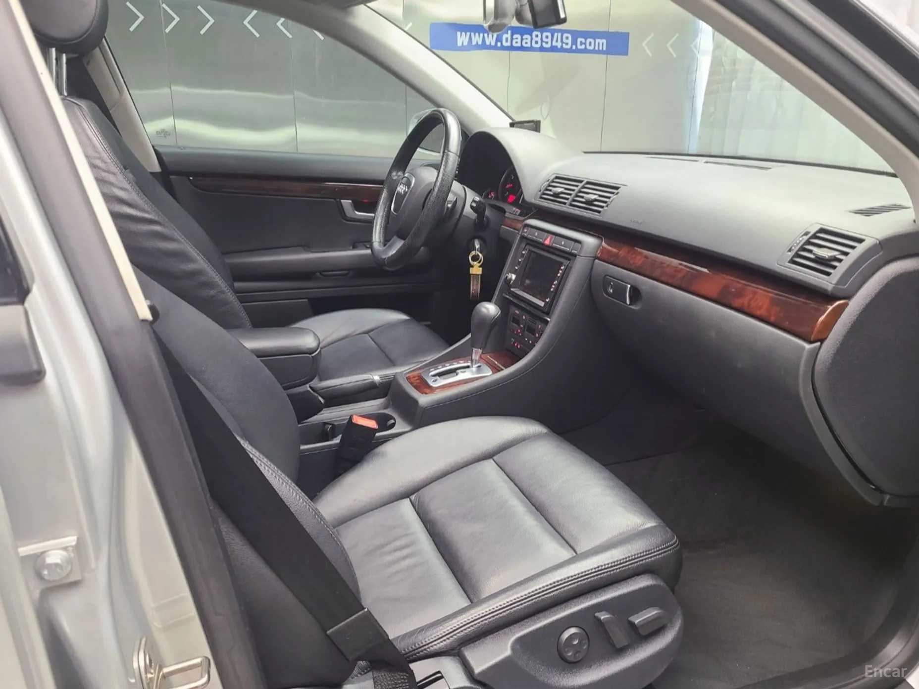 Audi New A4 превью 11