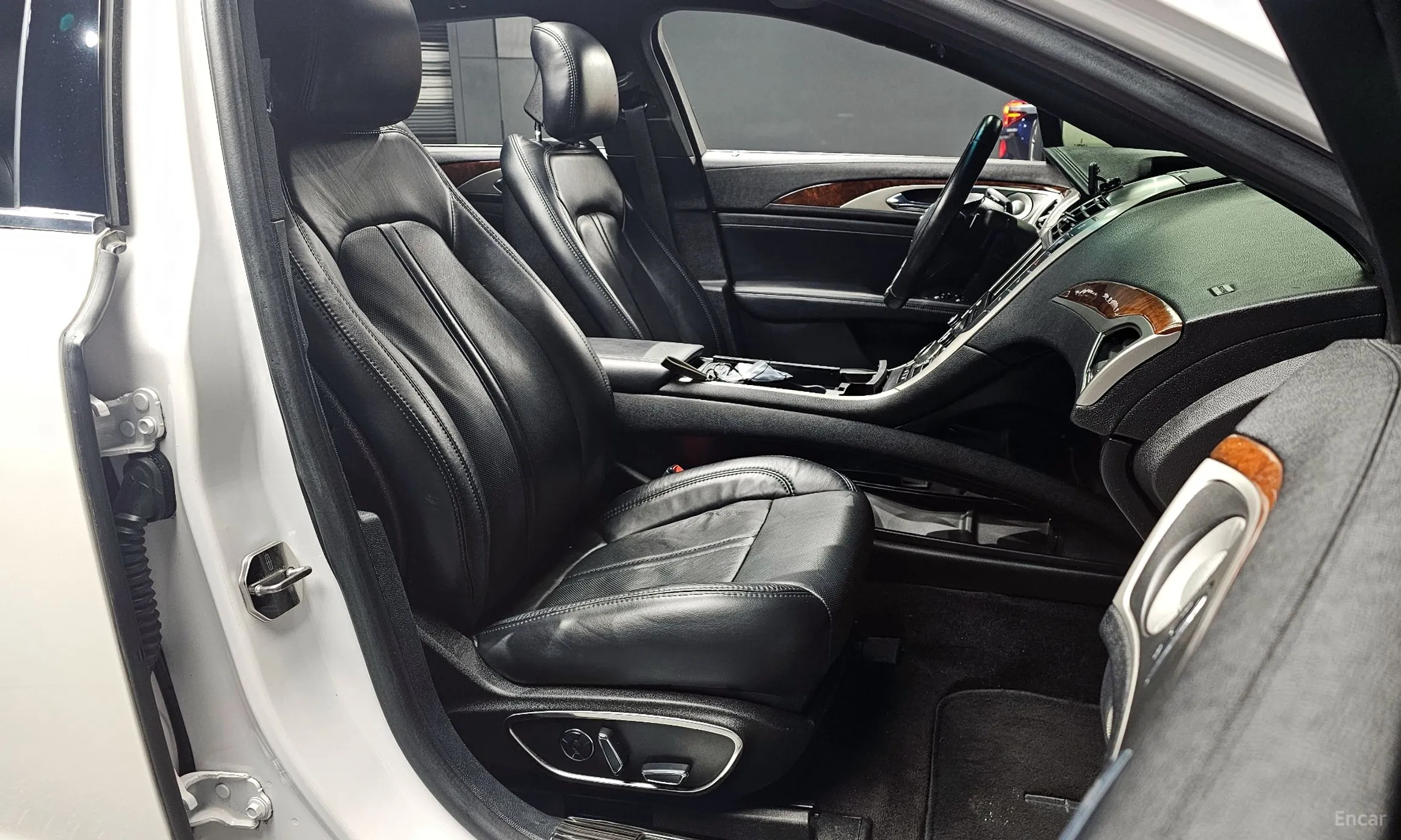 Lincoln New MKZ превью 10