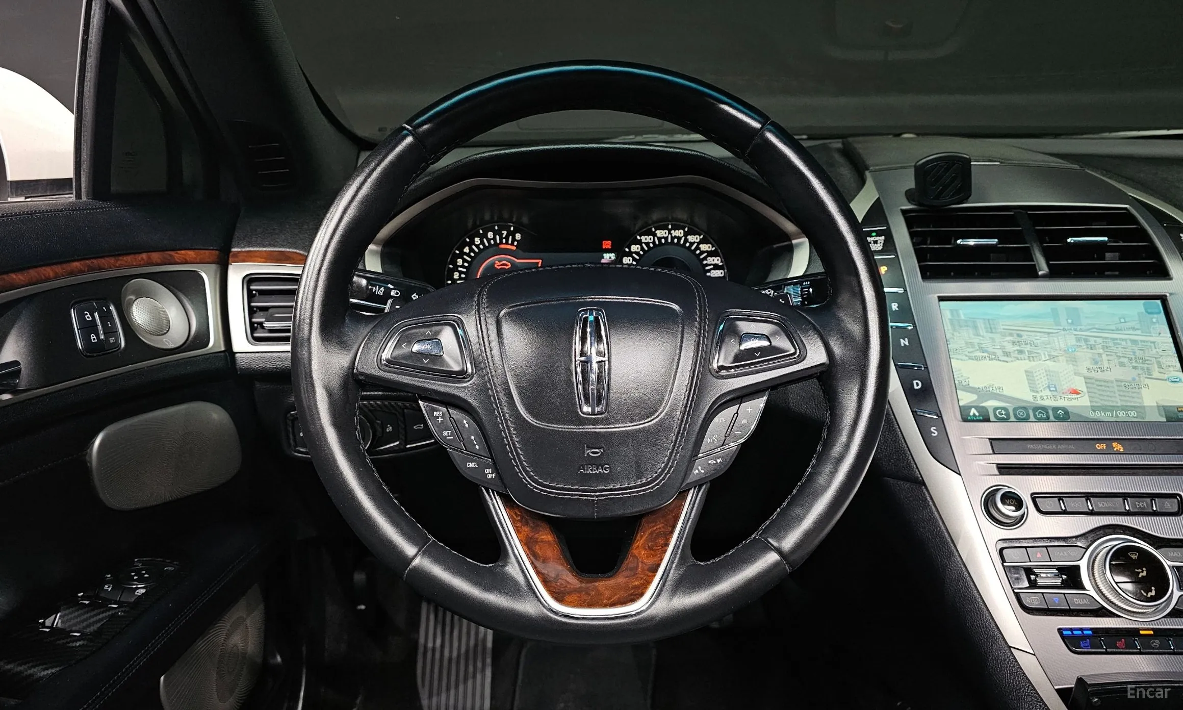 Lincoln New MKZ превью 13