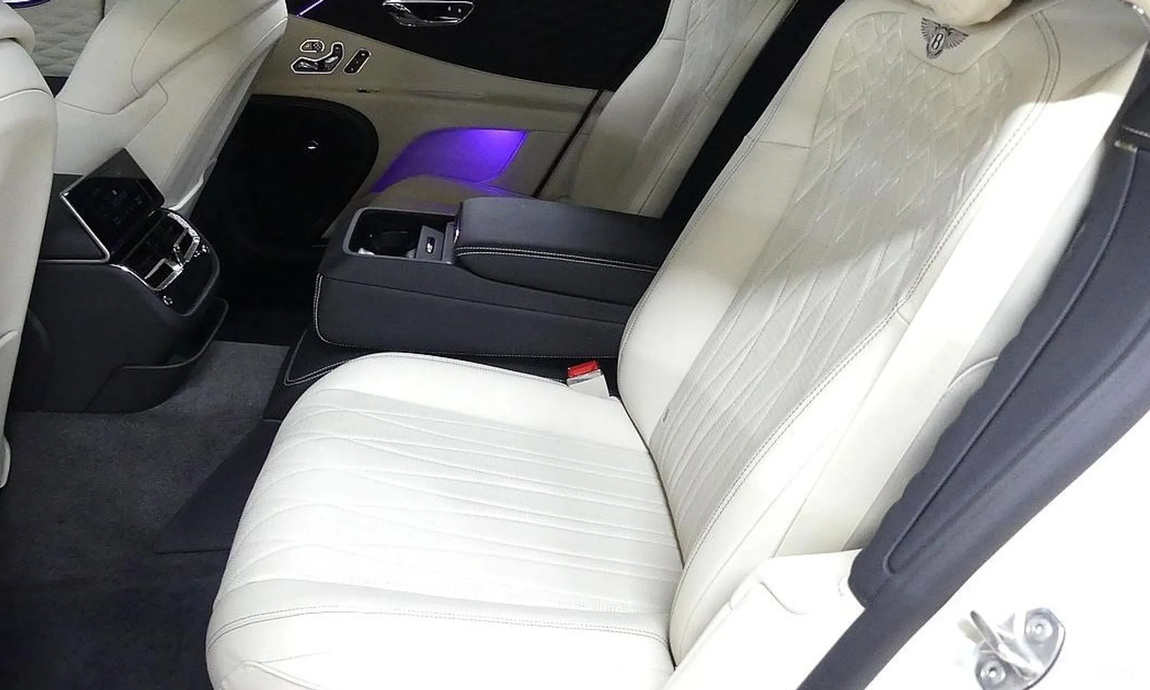 Bentley Flying Spur 3rd Generation превью 12