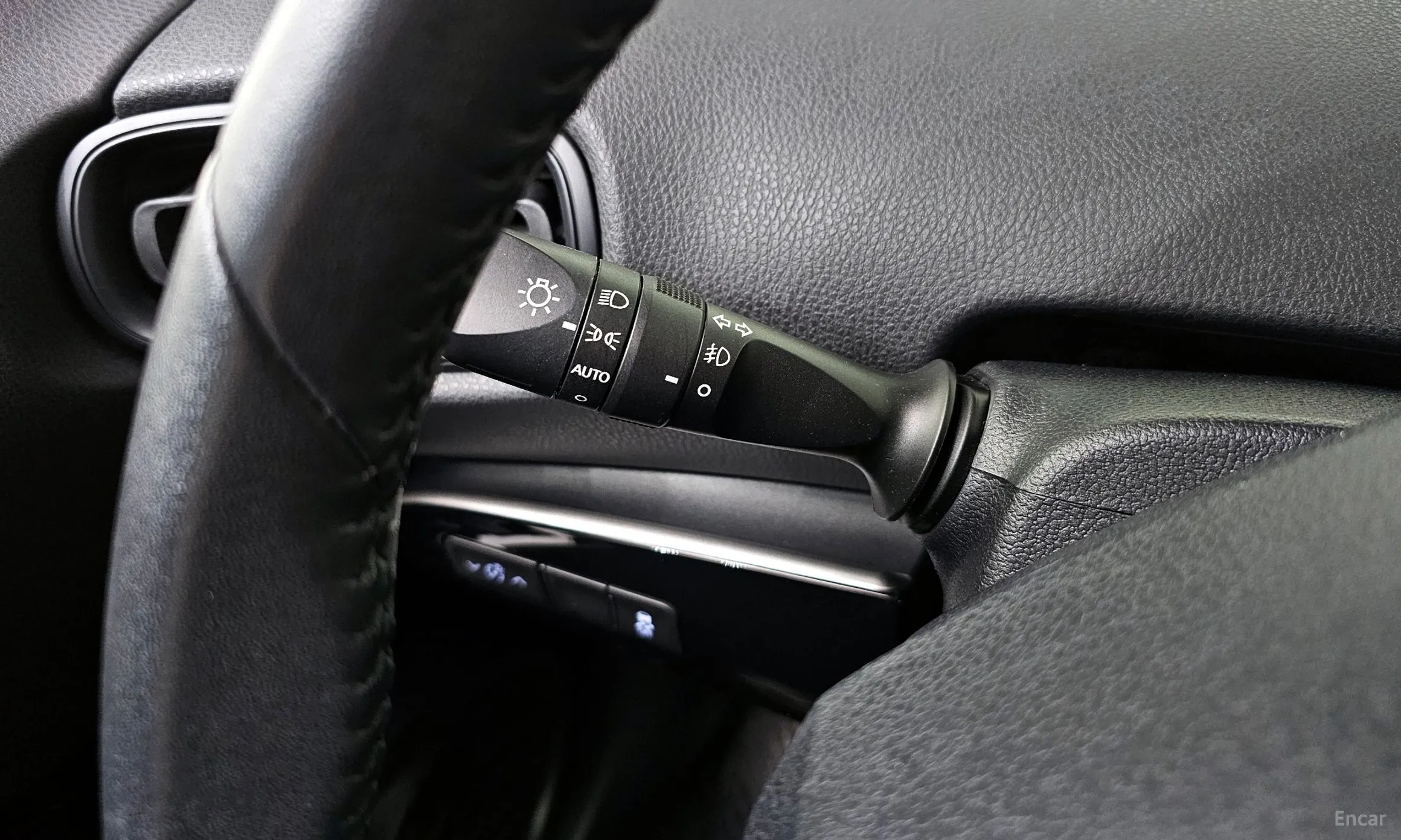 Toyota Prius 4th Generation превью 14