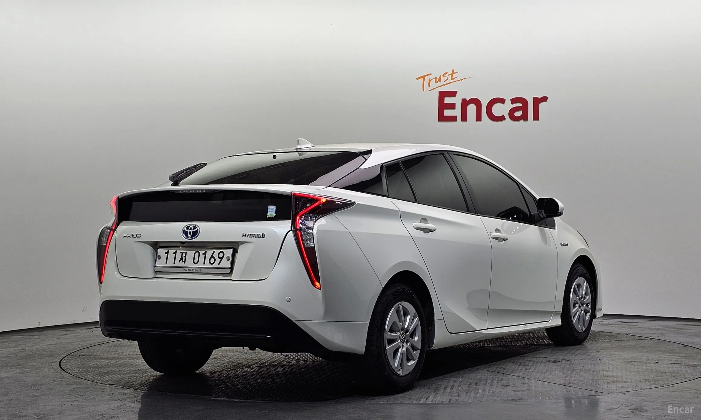 Toyota Prius 4th Generation превью 2