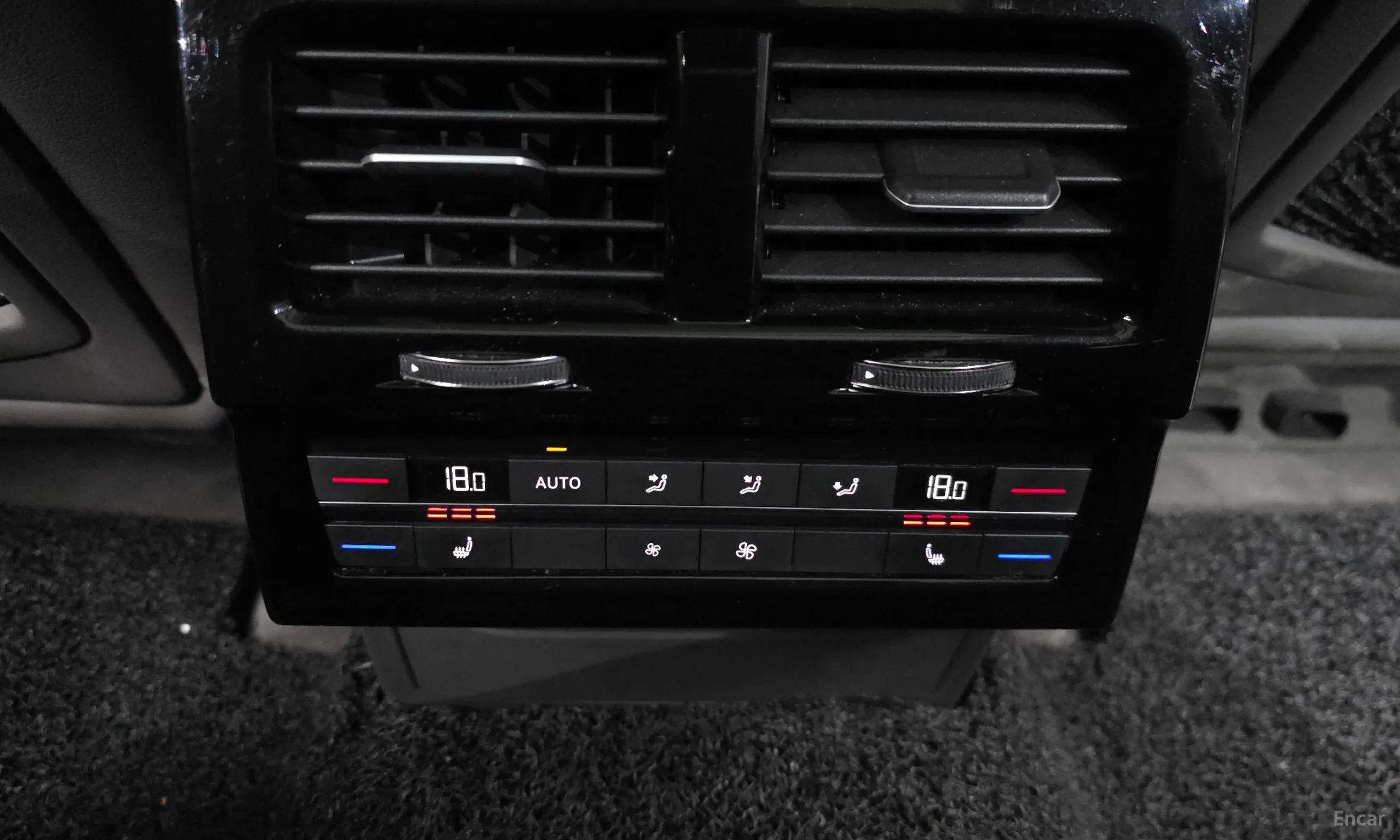 Volkswagen Touareg 3rd Generation превью 18