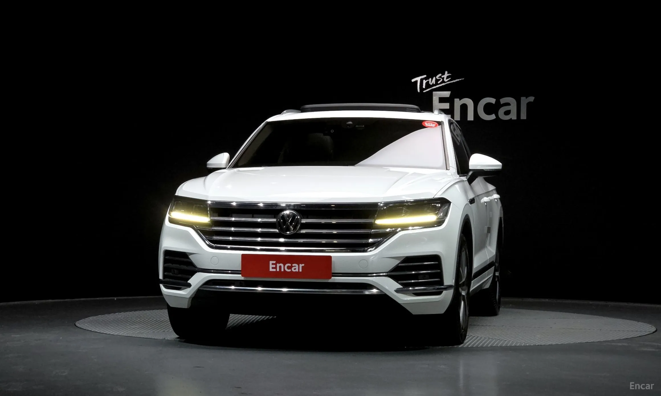Volkswagen Touareg 3rd Generation превью 3