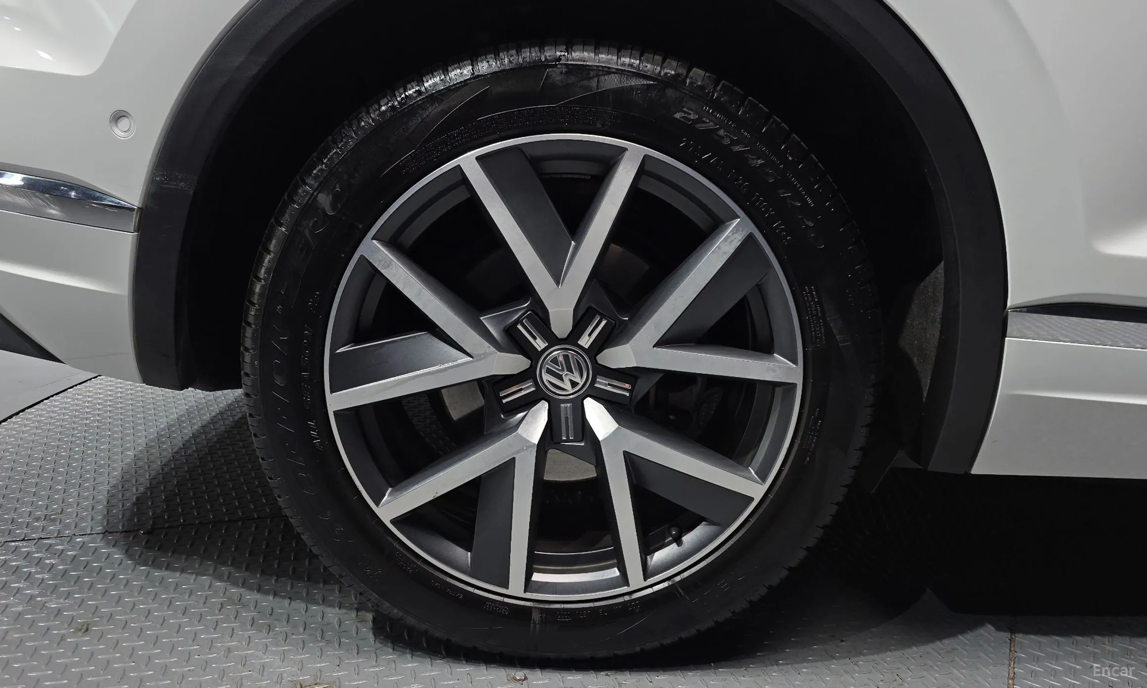 Volkswagen Touareg 3rd Generation превью 5