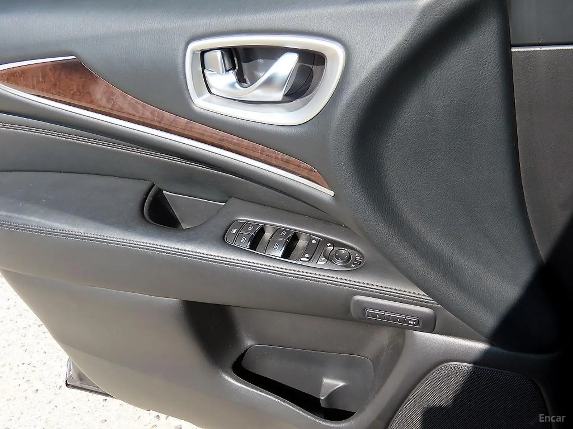 Infiniti JX35 превью 11