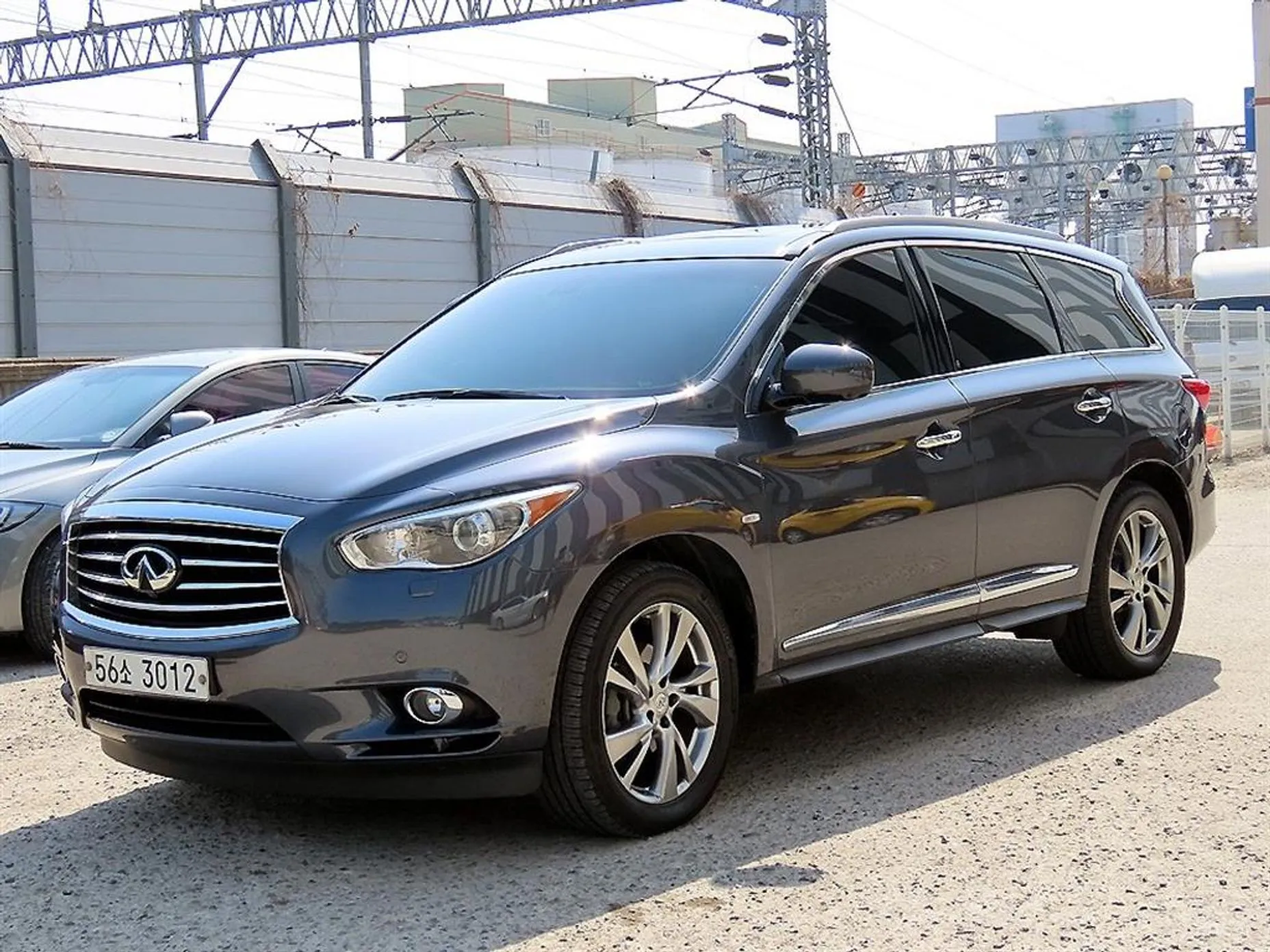 Infiniti JX35