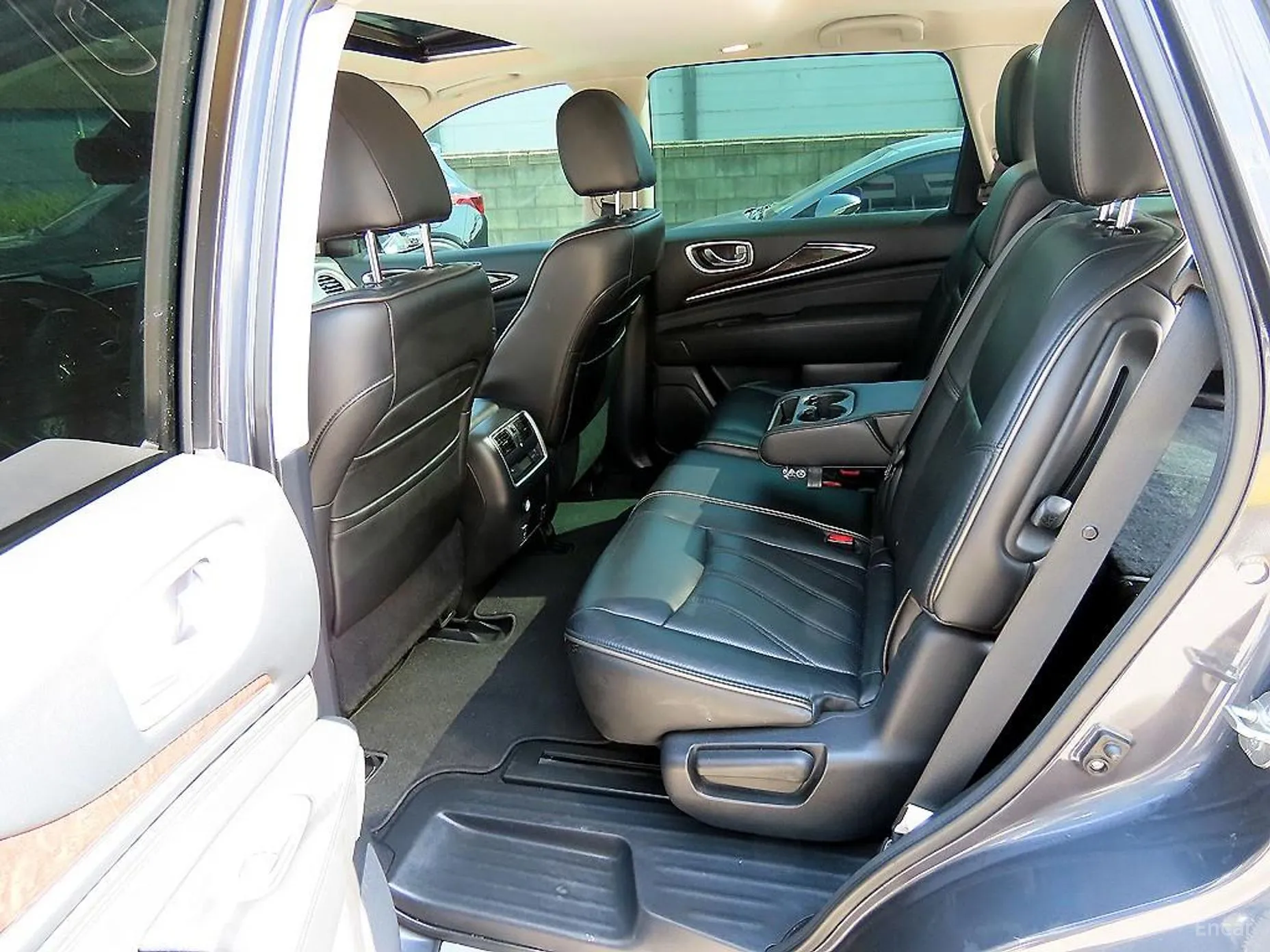 Infiniti JX35 превью 6
