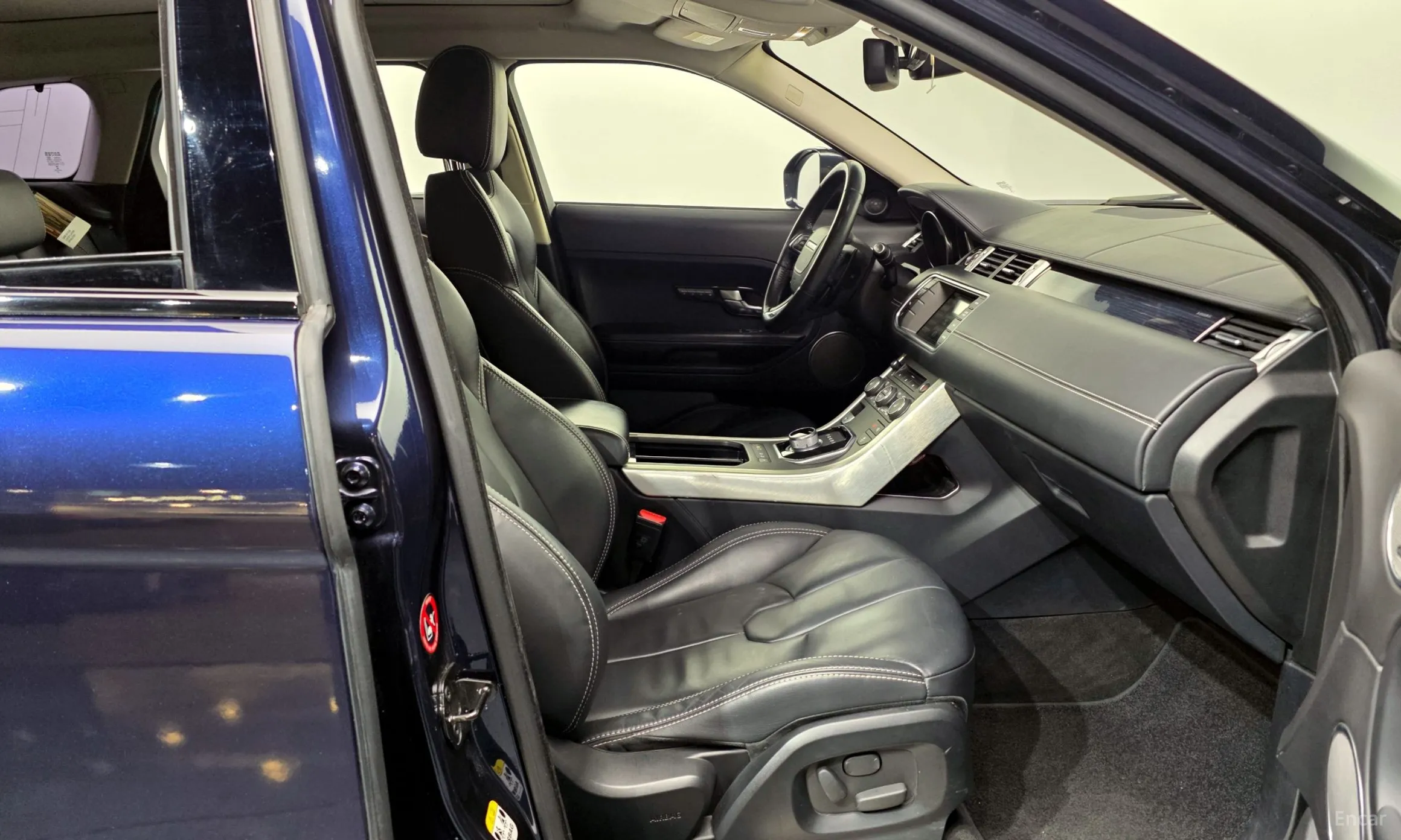 Land Rover Range Rover Evoque превью 11