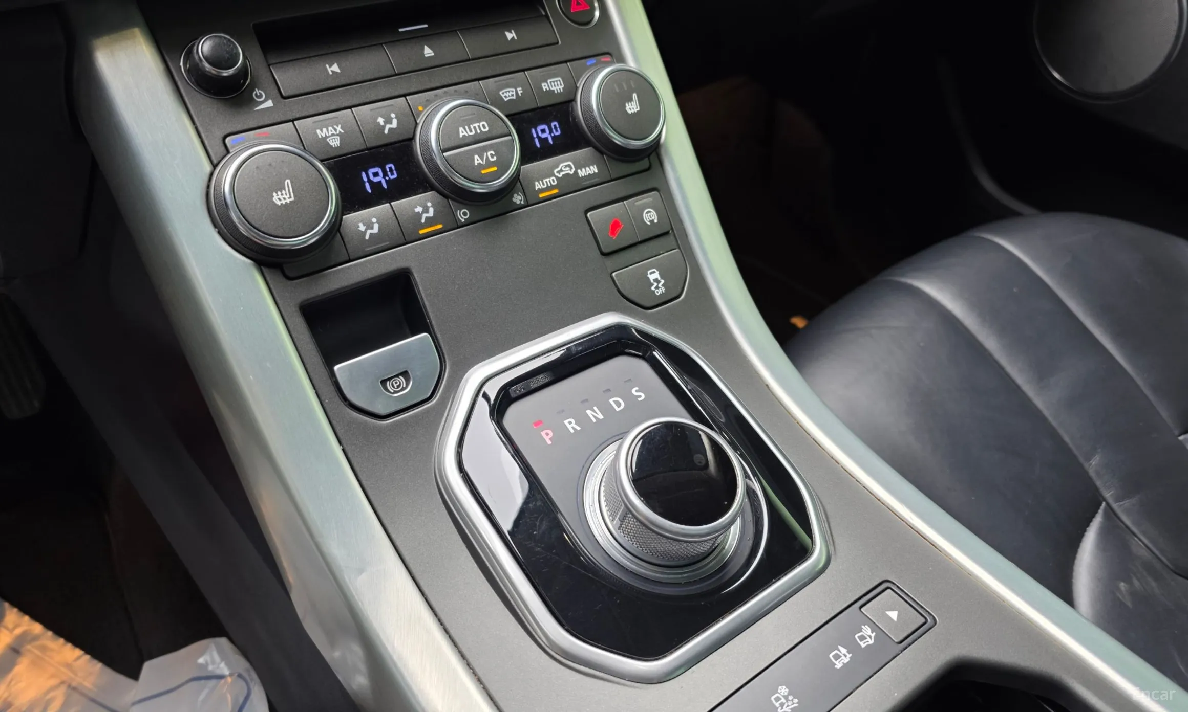 Land Rover Range Rover Evoque превью 9