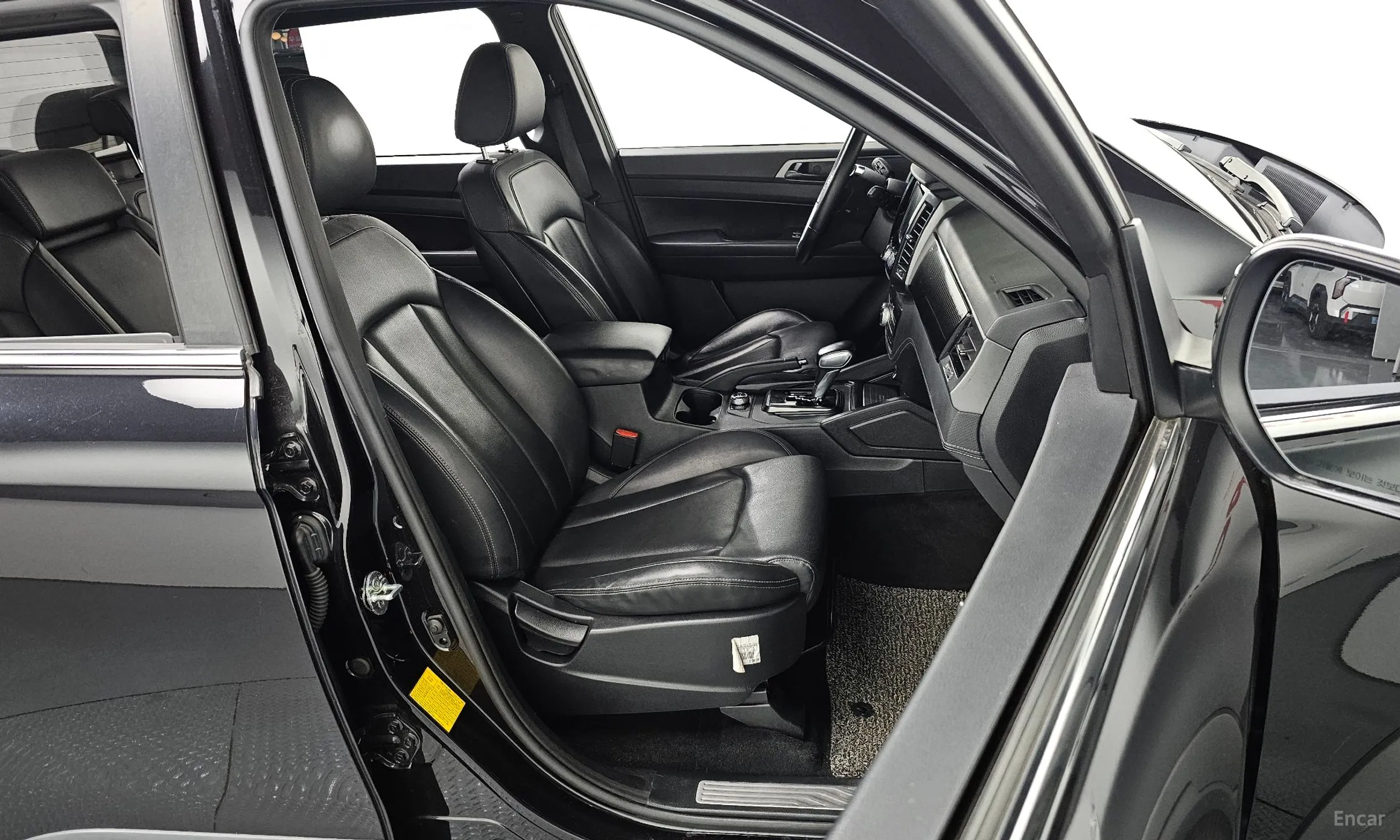 KG Mobility (SsangYong) Rexton Sports Khan превью 12