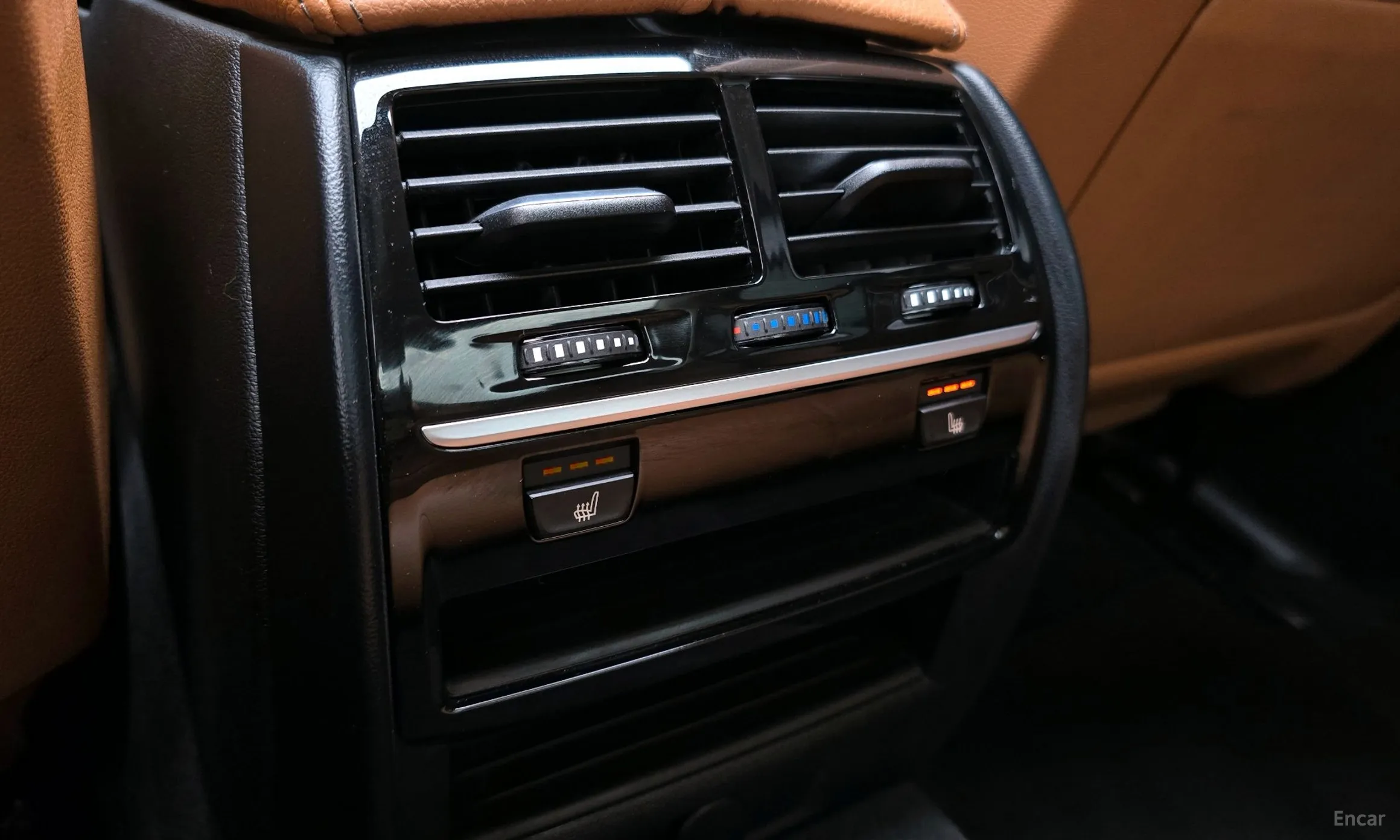 BMW 5 Series (G30) превью 16