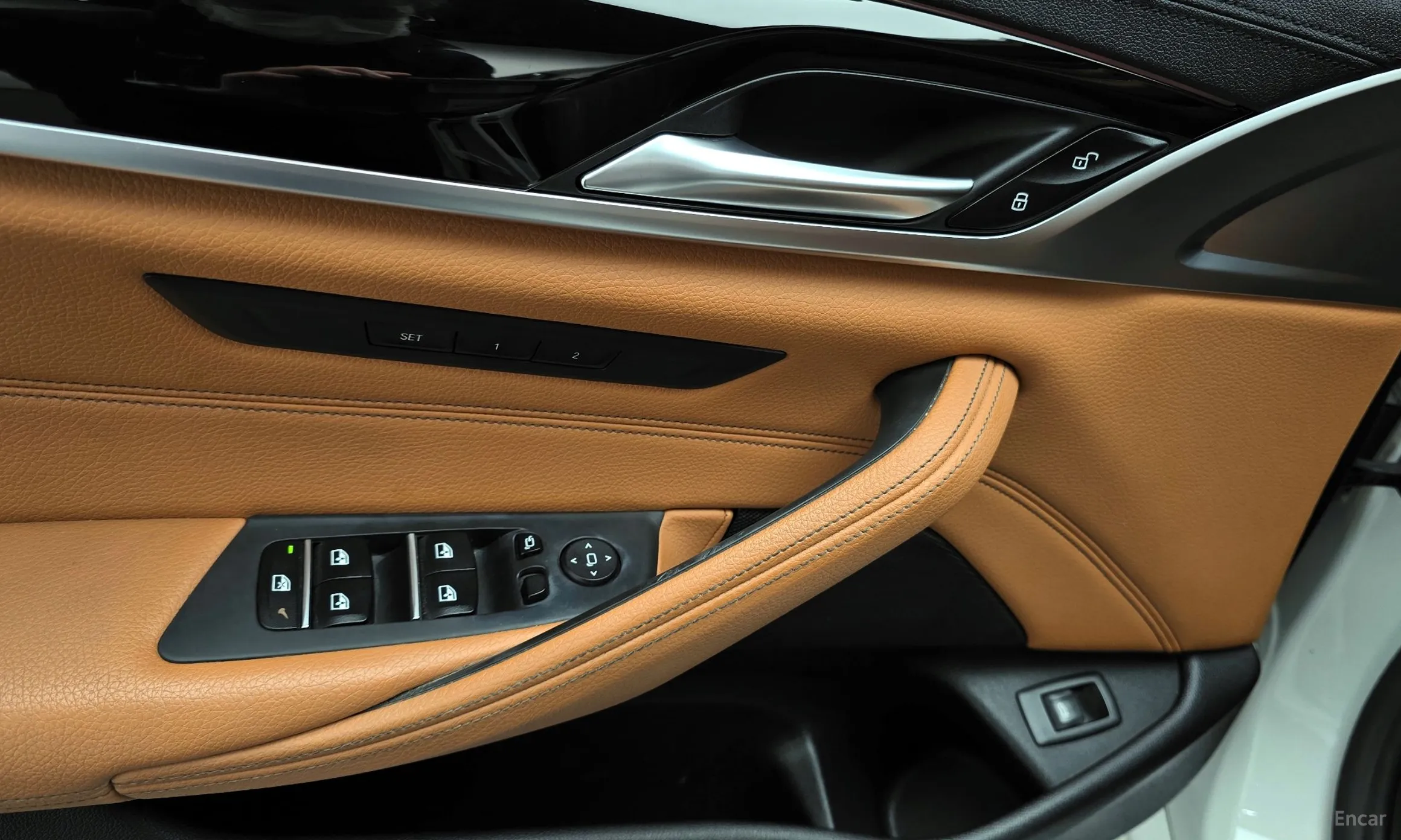 BMW 5 Series (G30) превью 17