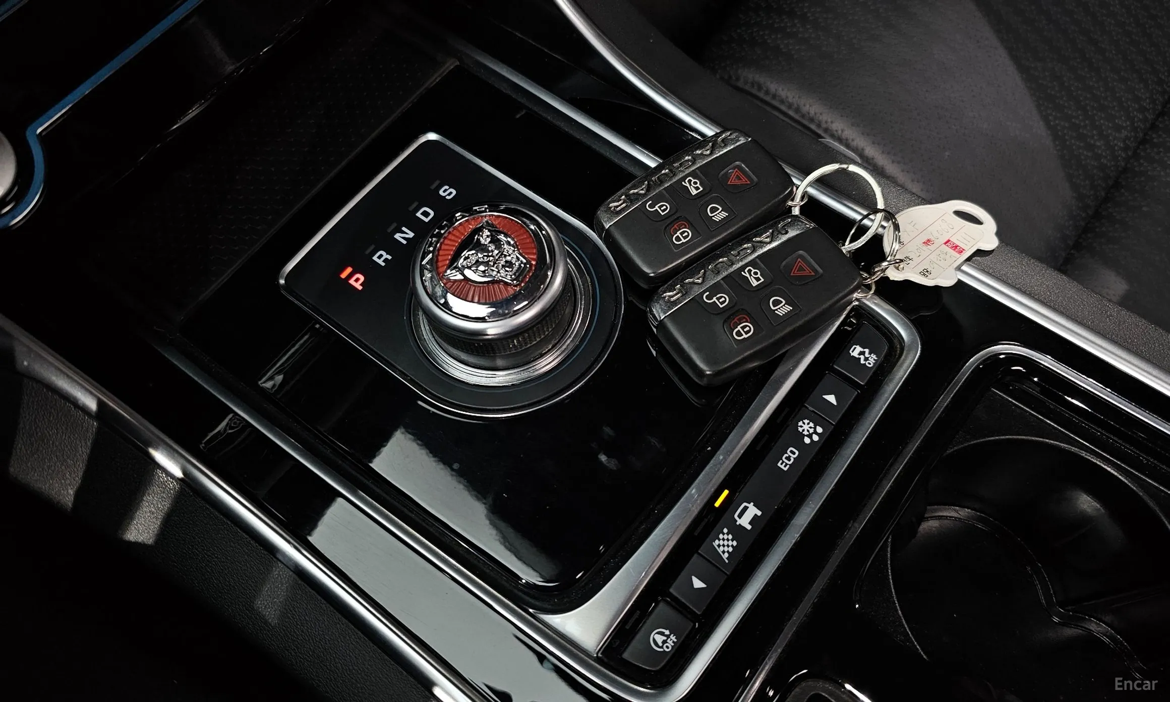 Jaguar XF (x260) превью 9