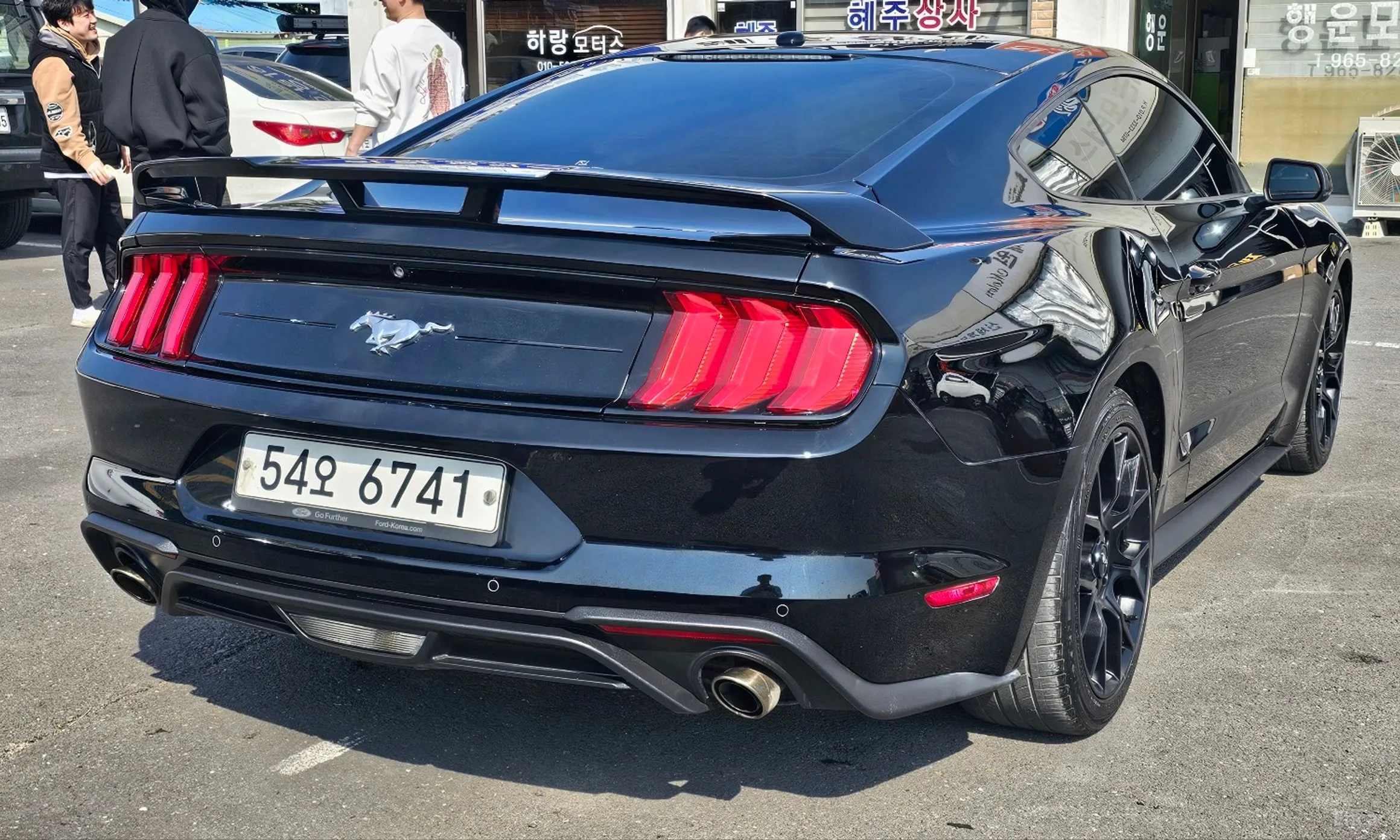 Ford Mustang превью 5