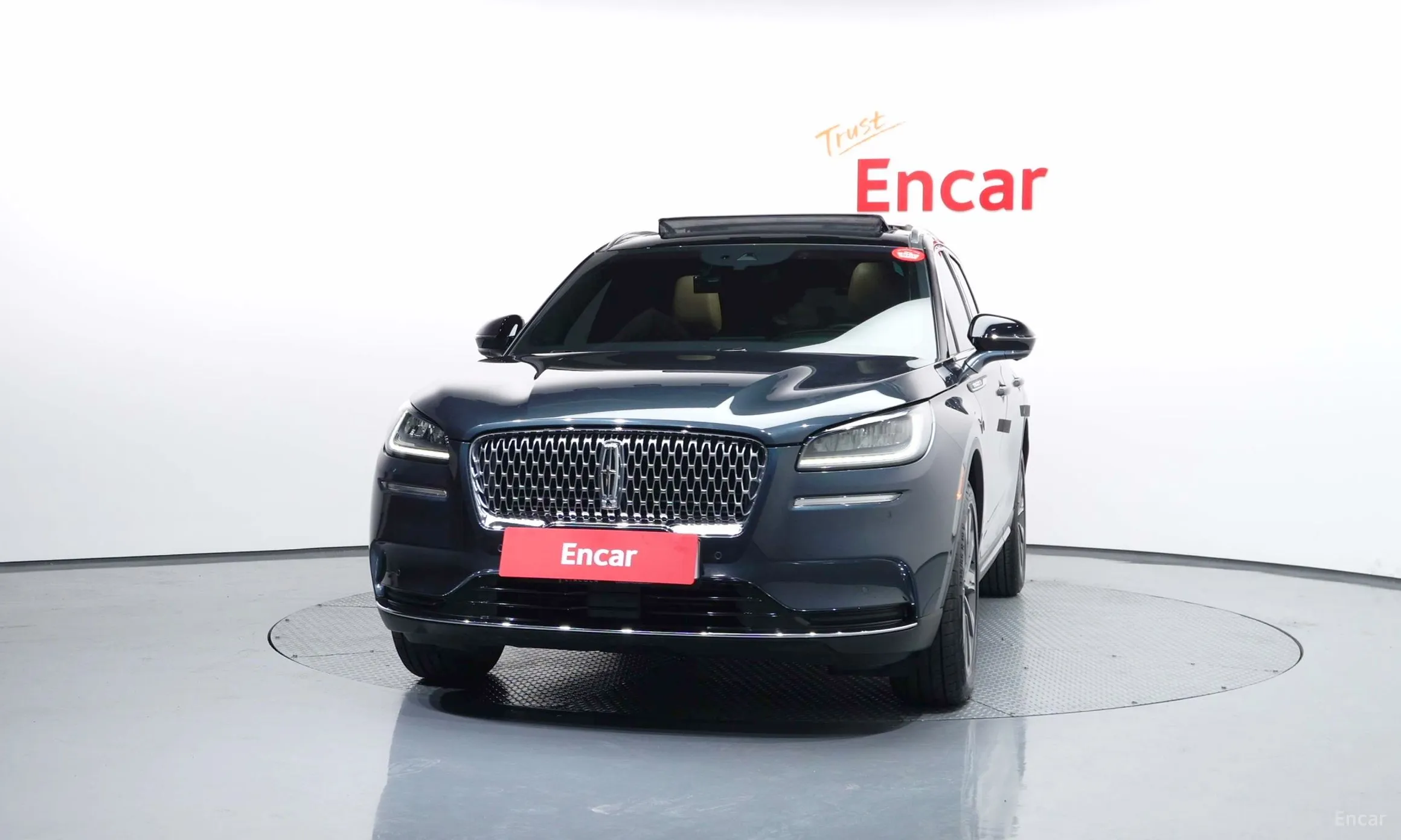 Lincoln Corsair превью 3