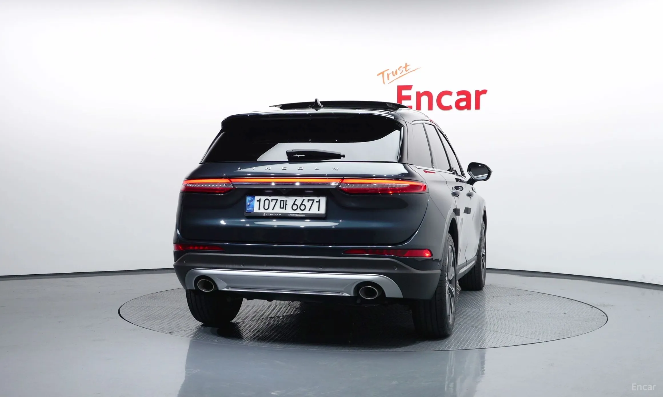 Lincoln Corsair превью 4